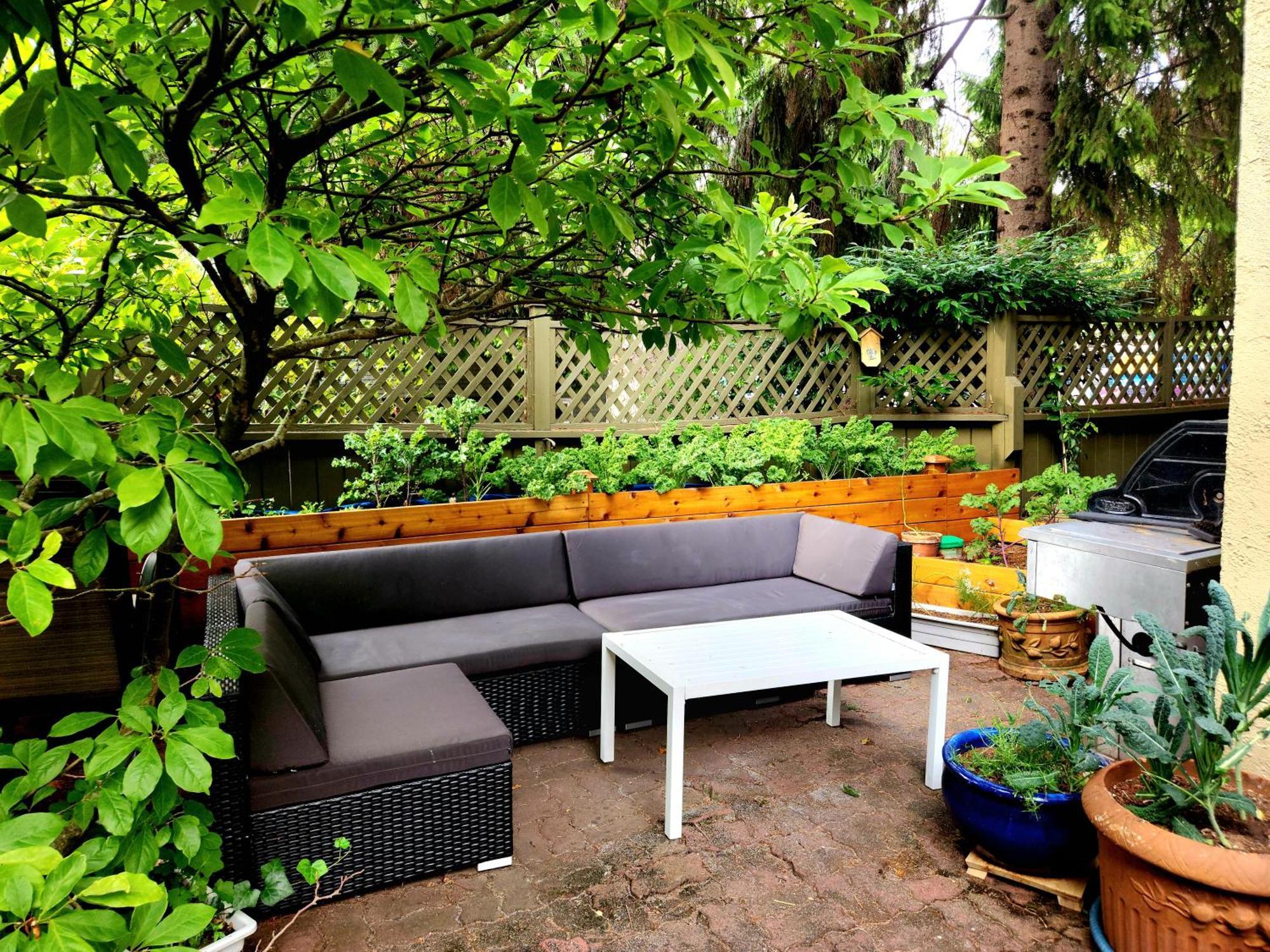 Small Private At Kitsilano *