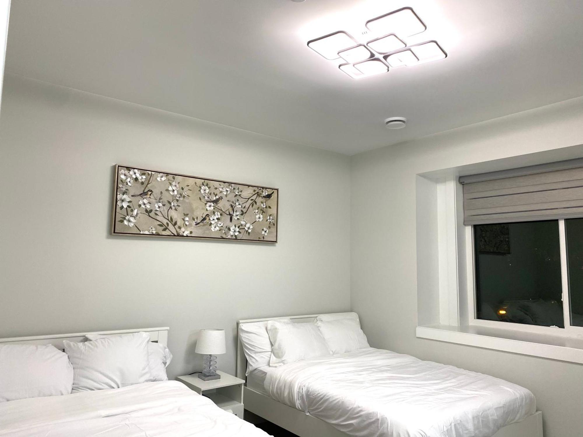 Modern And New House Near Pne With Big Garden And Free Parking Vancouver