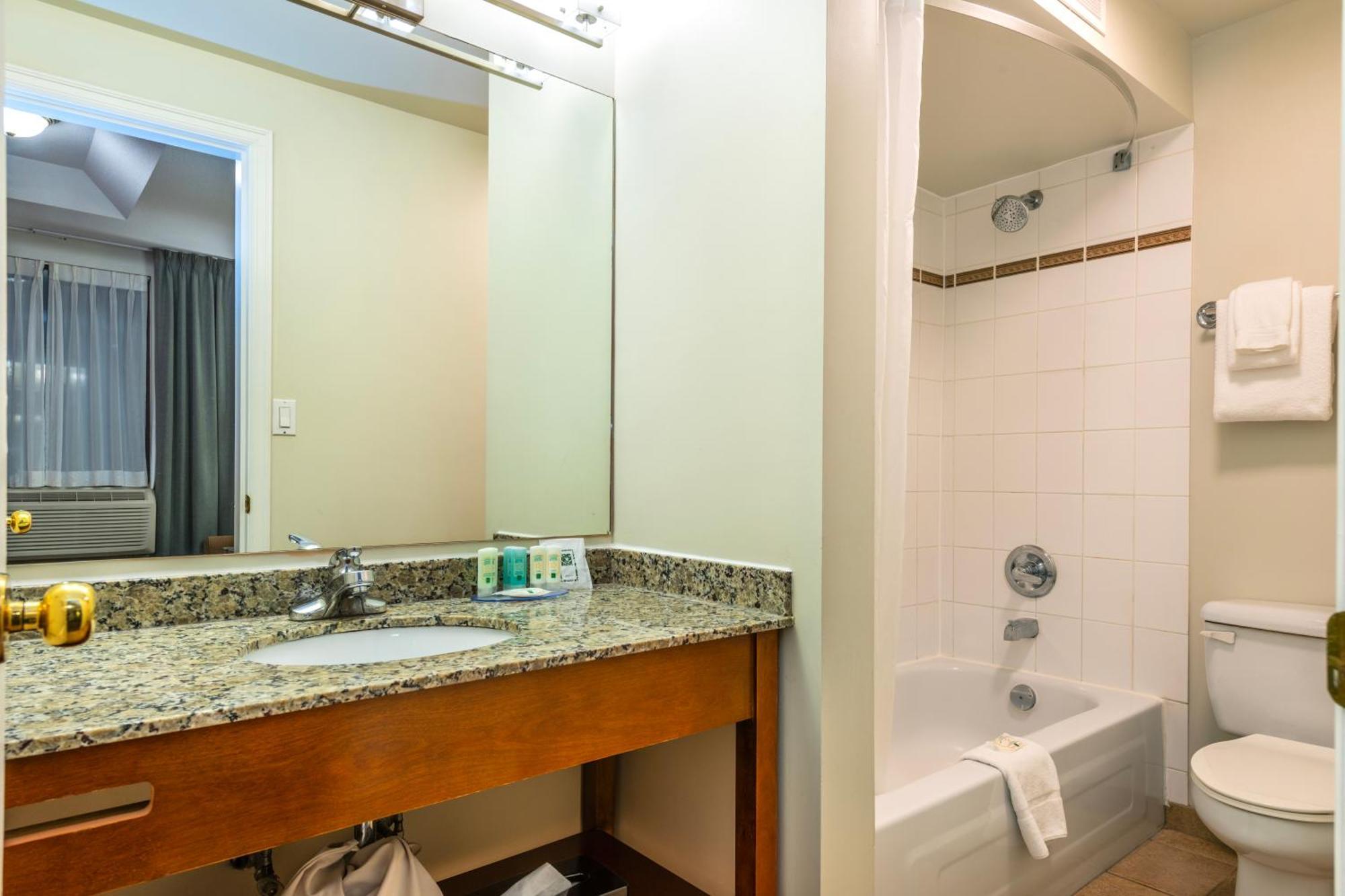 Quality & (adults Only) Hotel 3*