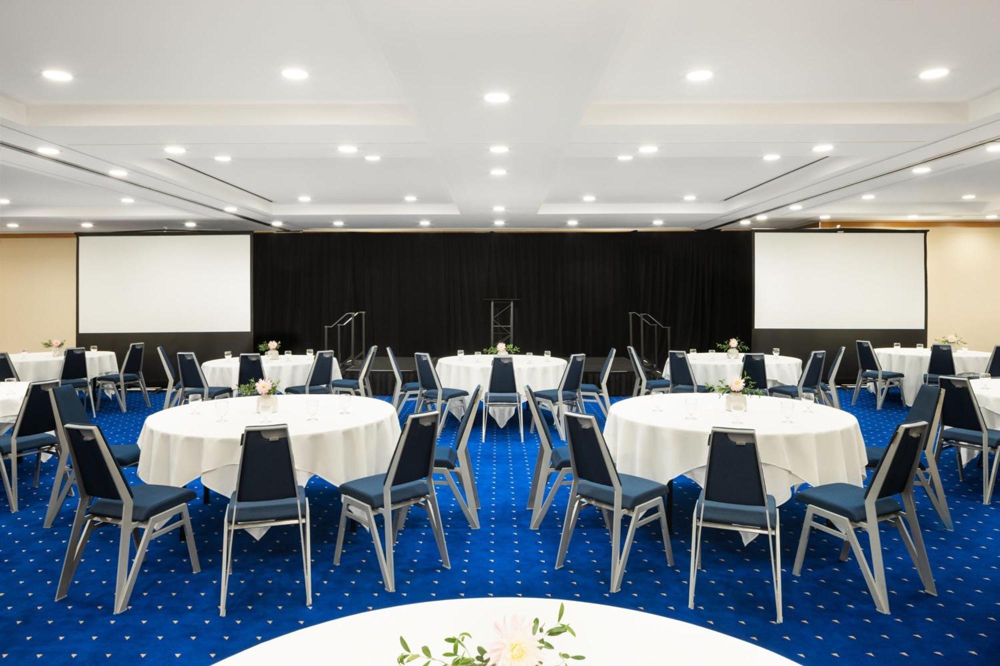 Sheraton Centre Vancouver