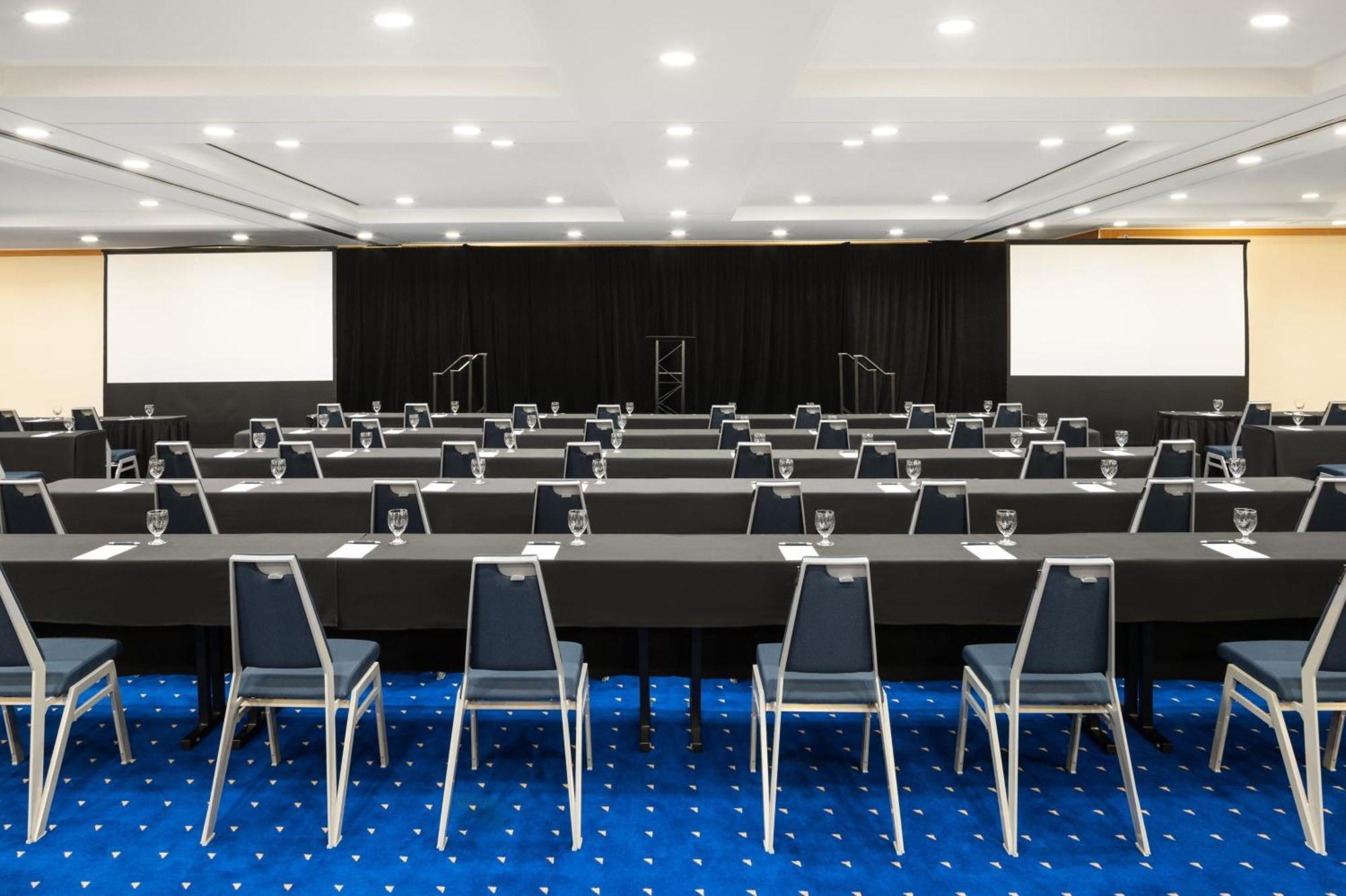 Hotel Sheraton Centre 4*