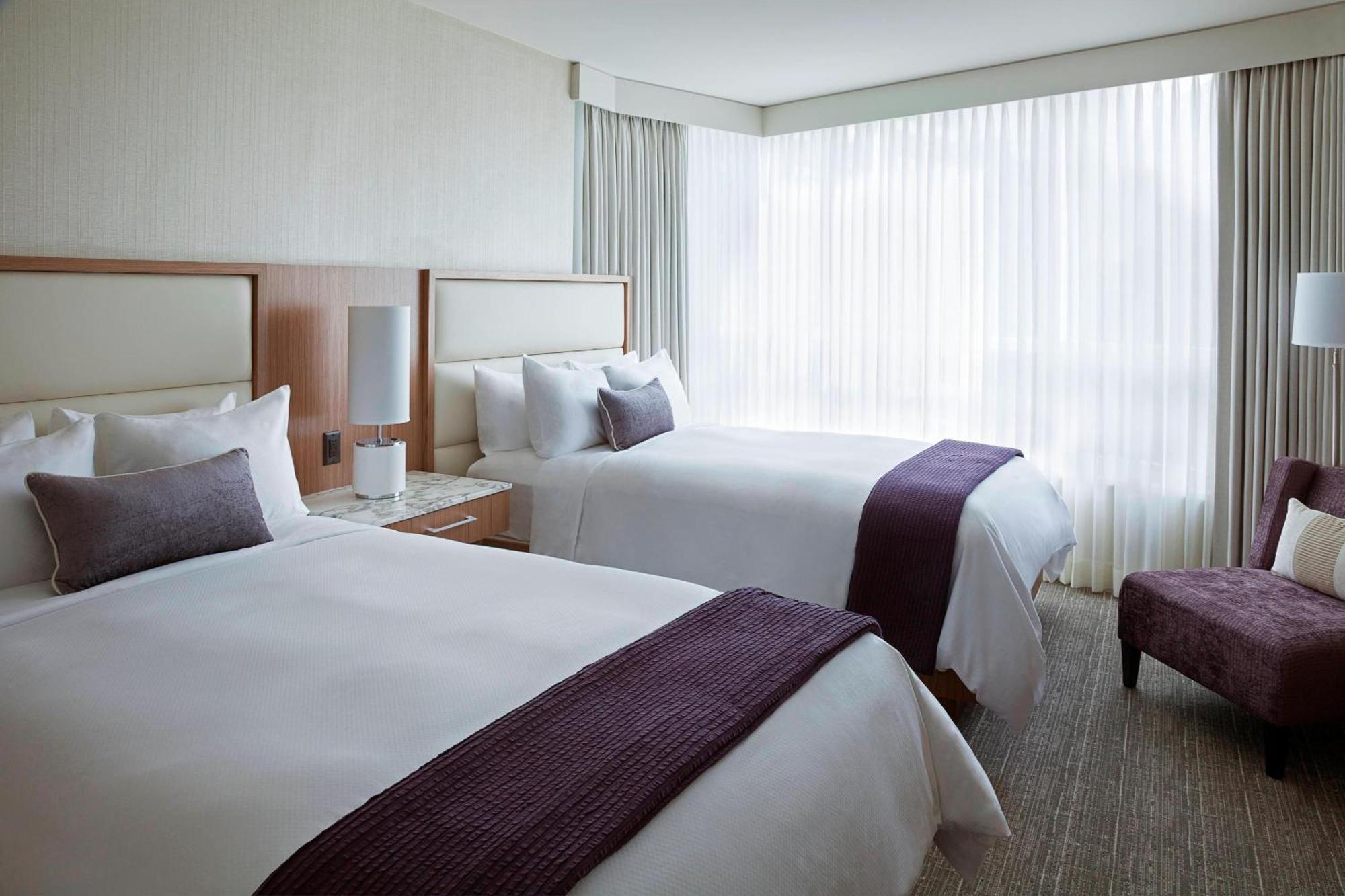 Marriott Pinnacle Downtown Hotel 4*