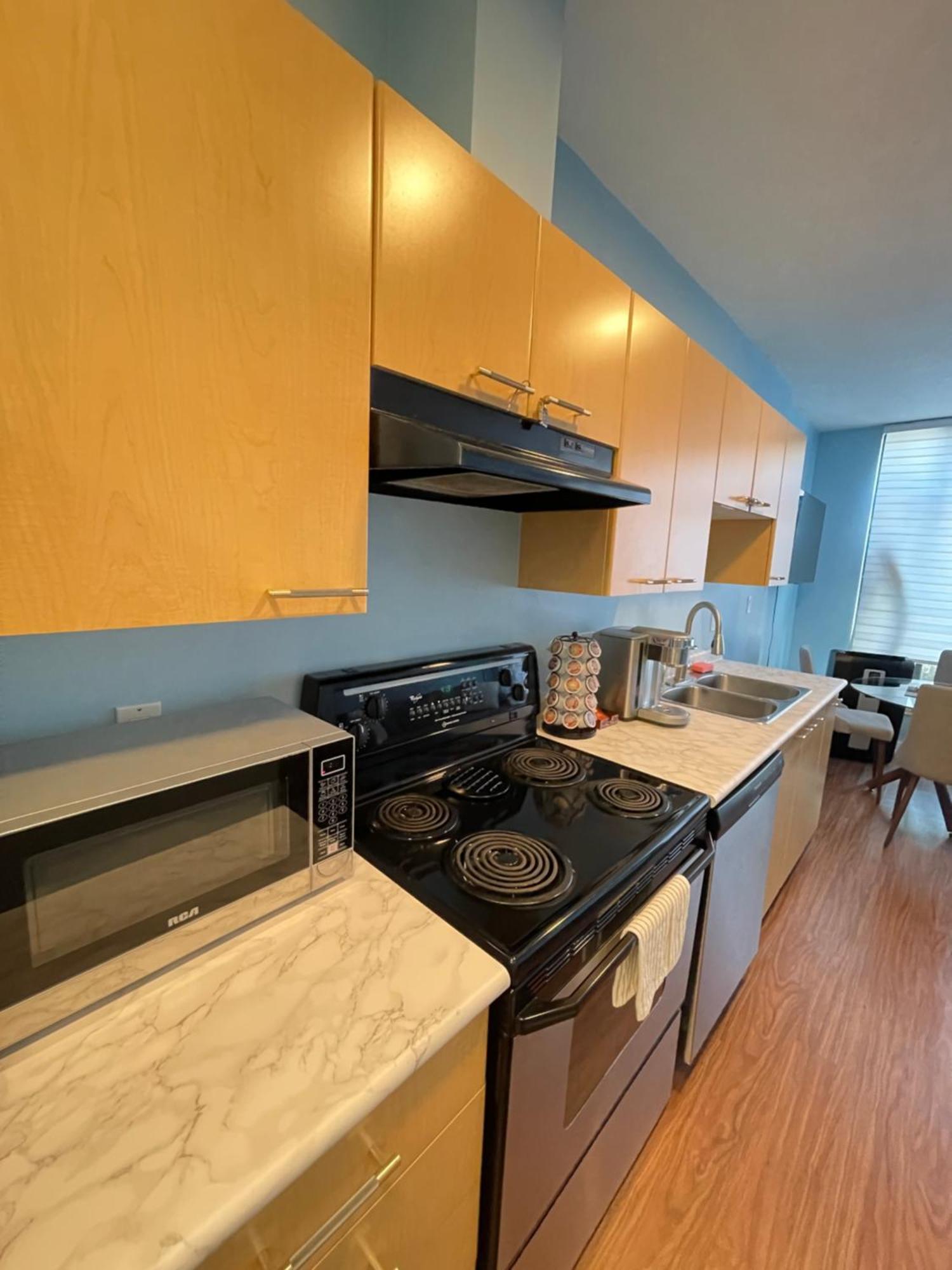 Downtown 1br At Granville Strip Near Bay Apartment Vancouver