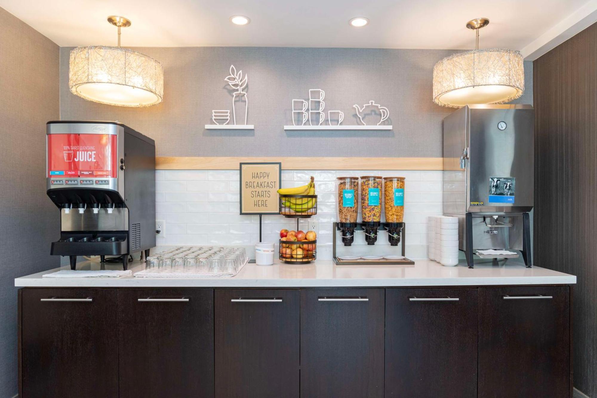 Hotel Hampton & Suites, By Hilton - Downtown Vancouver