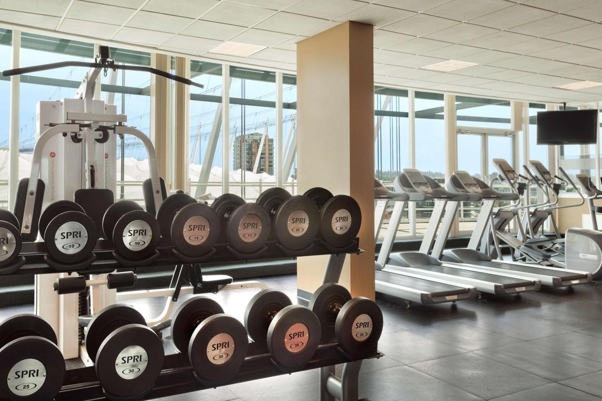 Hampton & Suites, By Hilton - Downtown Hotel 3*