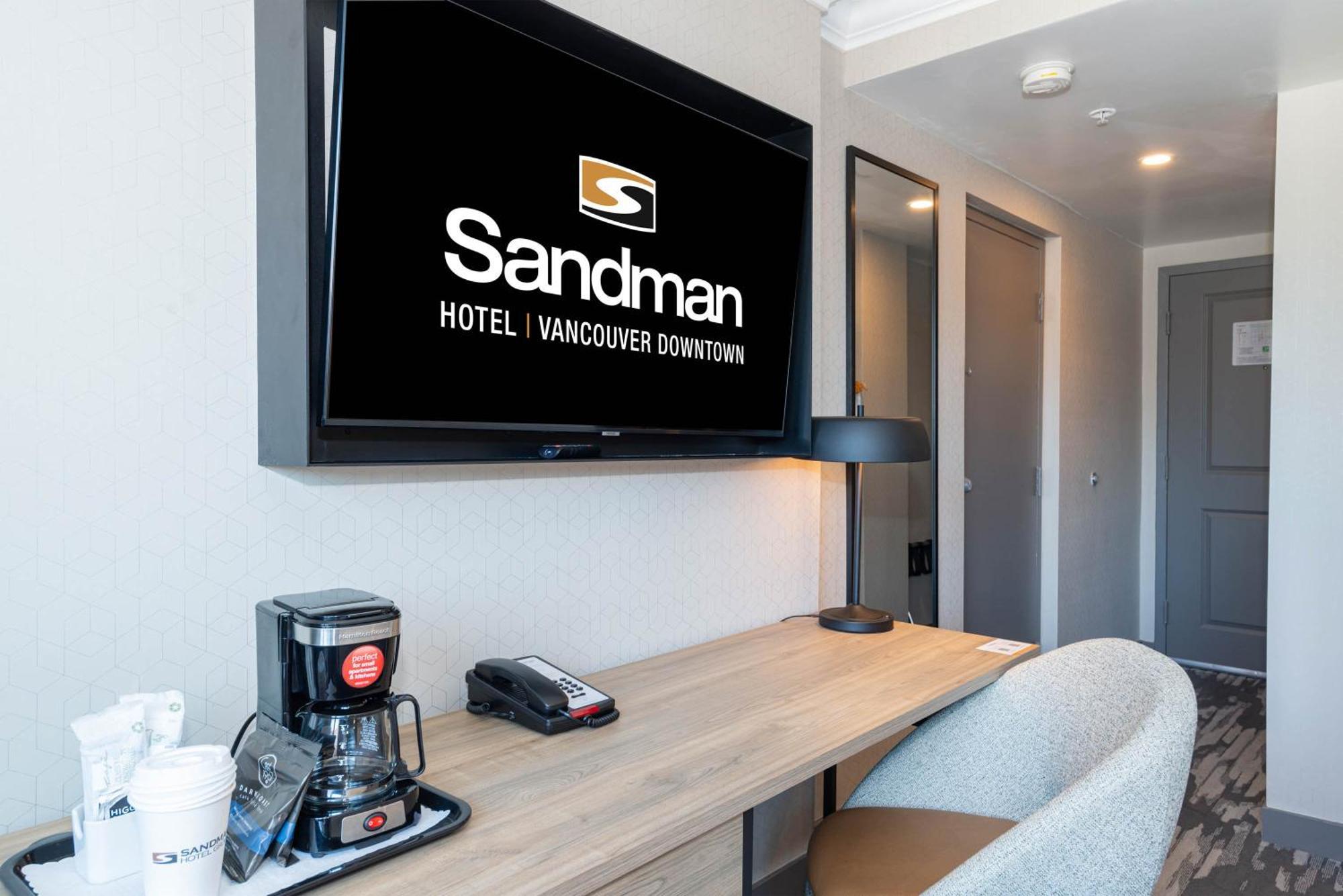 Sandman Downtown 3*