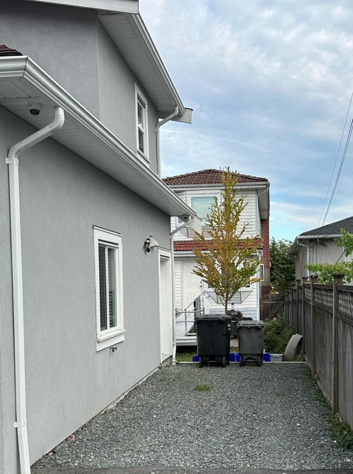 Bright And Cozy Modern In - To Yvr-downtown - Free Private Parking Holiday home Vancouver