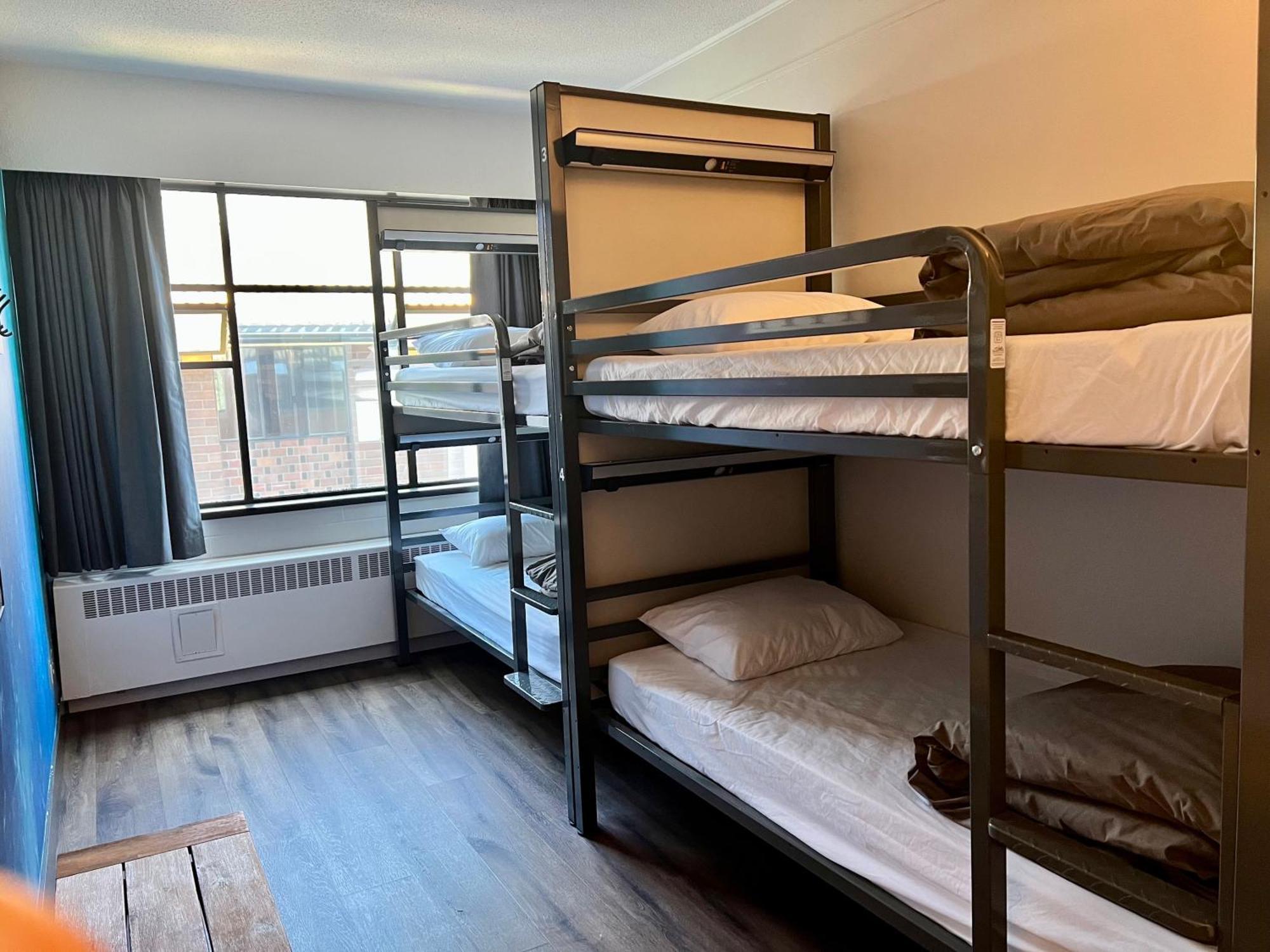 Hi Downtown Hostel