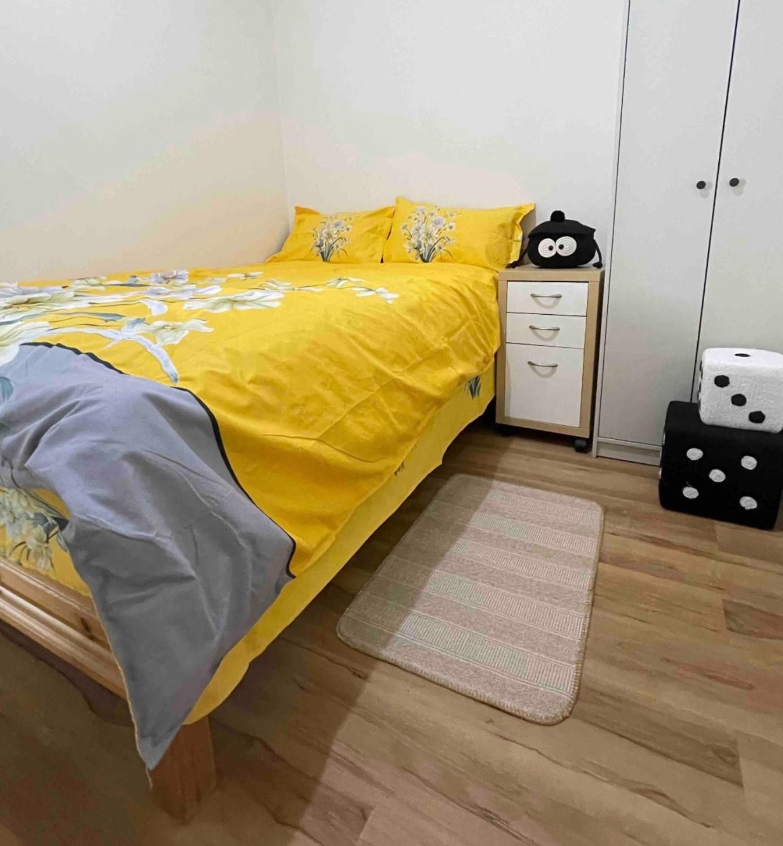 Convenient To Live And Travel（a）separate Entrance Villa Vancouver