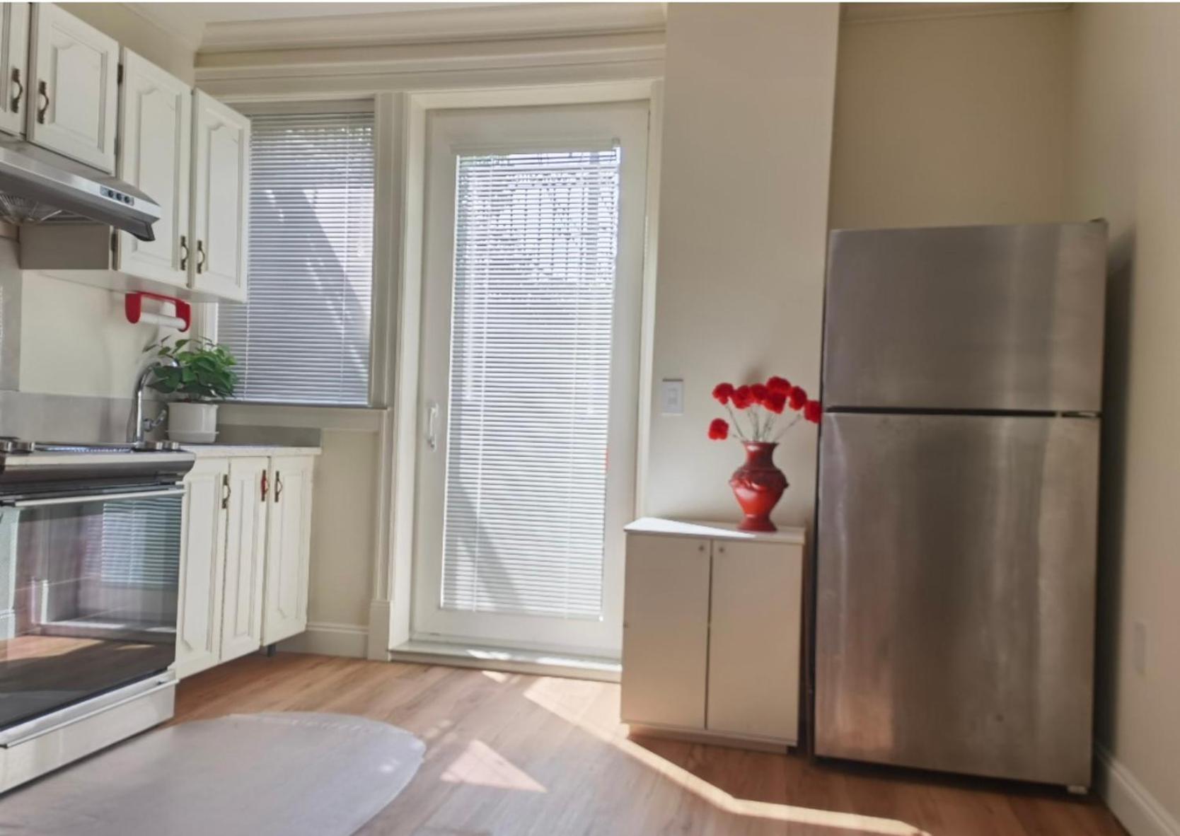 Villa Convenient To Live And Travel（a）separate Entrance