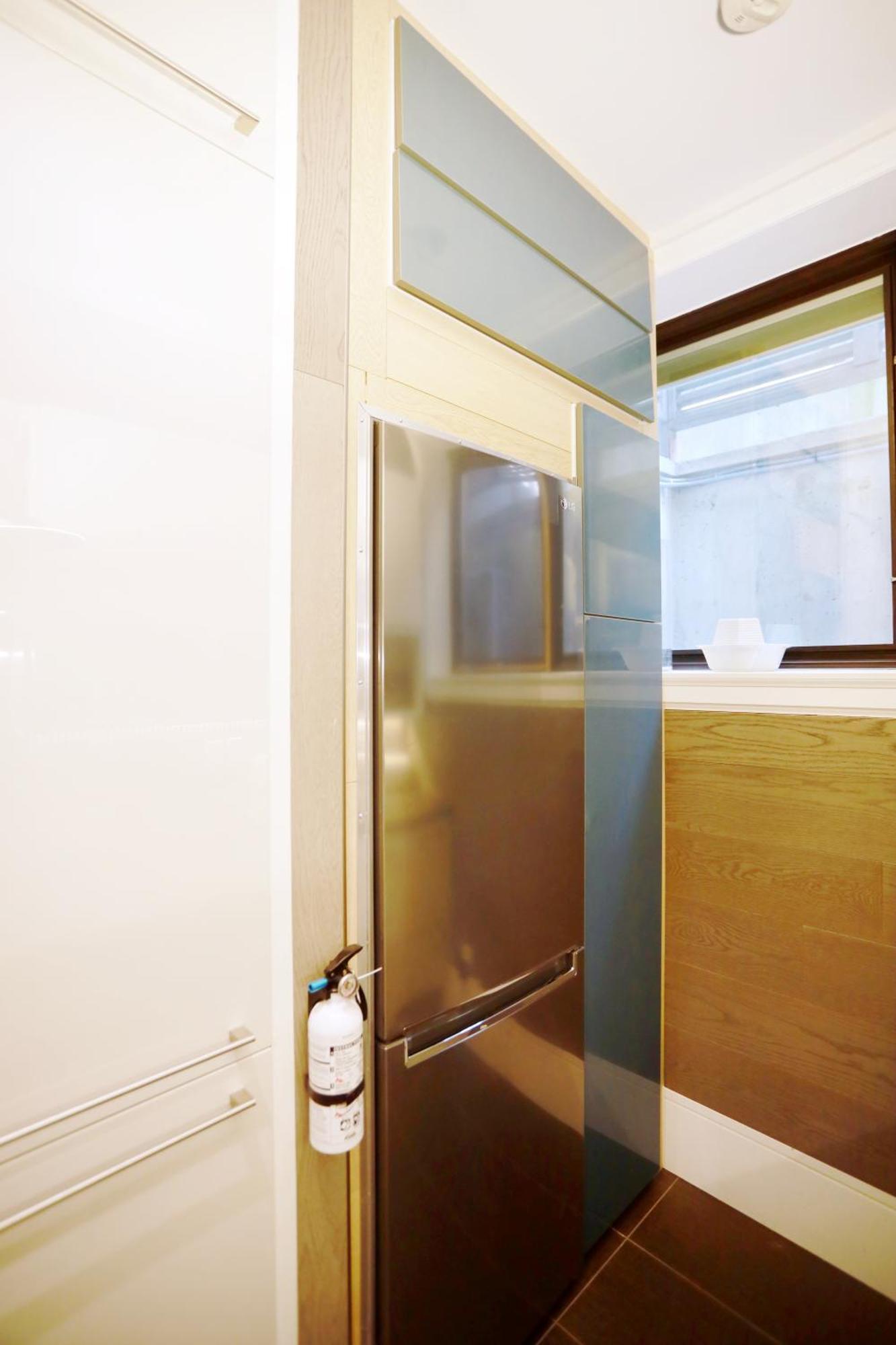 Modern 1 Bedsuite In Kerrisdale, Access Ubc Downtown Yvr Homestay