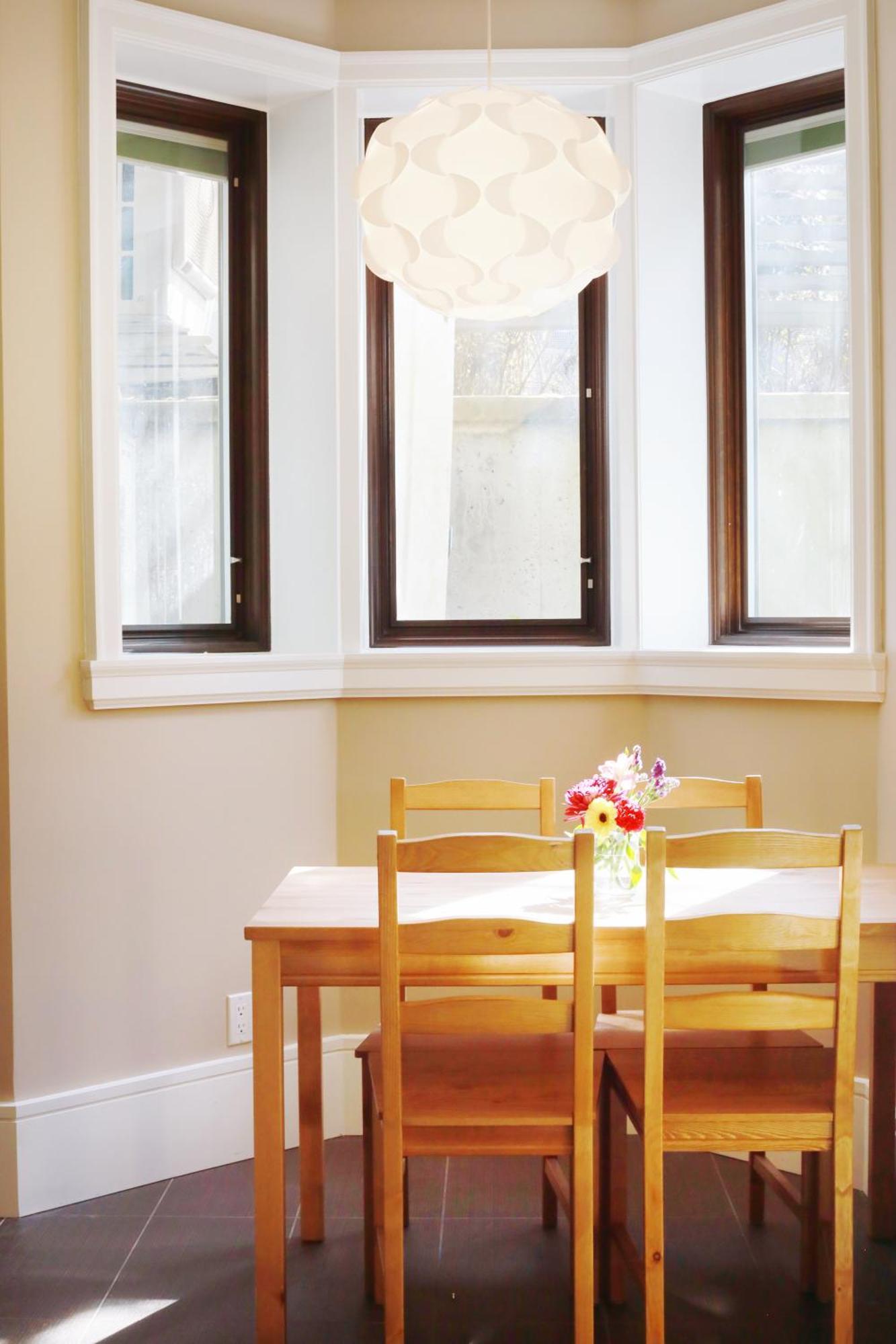 Modern 1 Bedsuite In Kerrisdale, Access Ubc Downtown Yvr