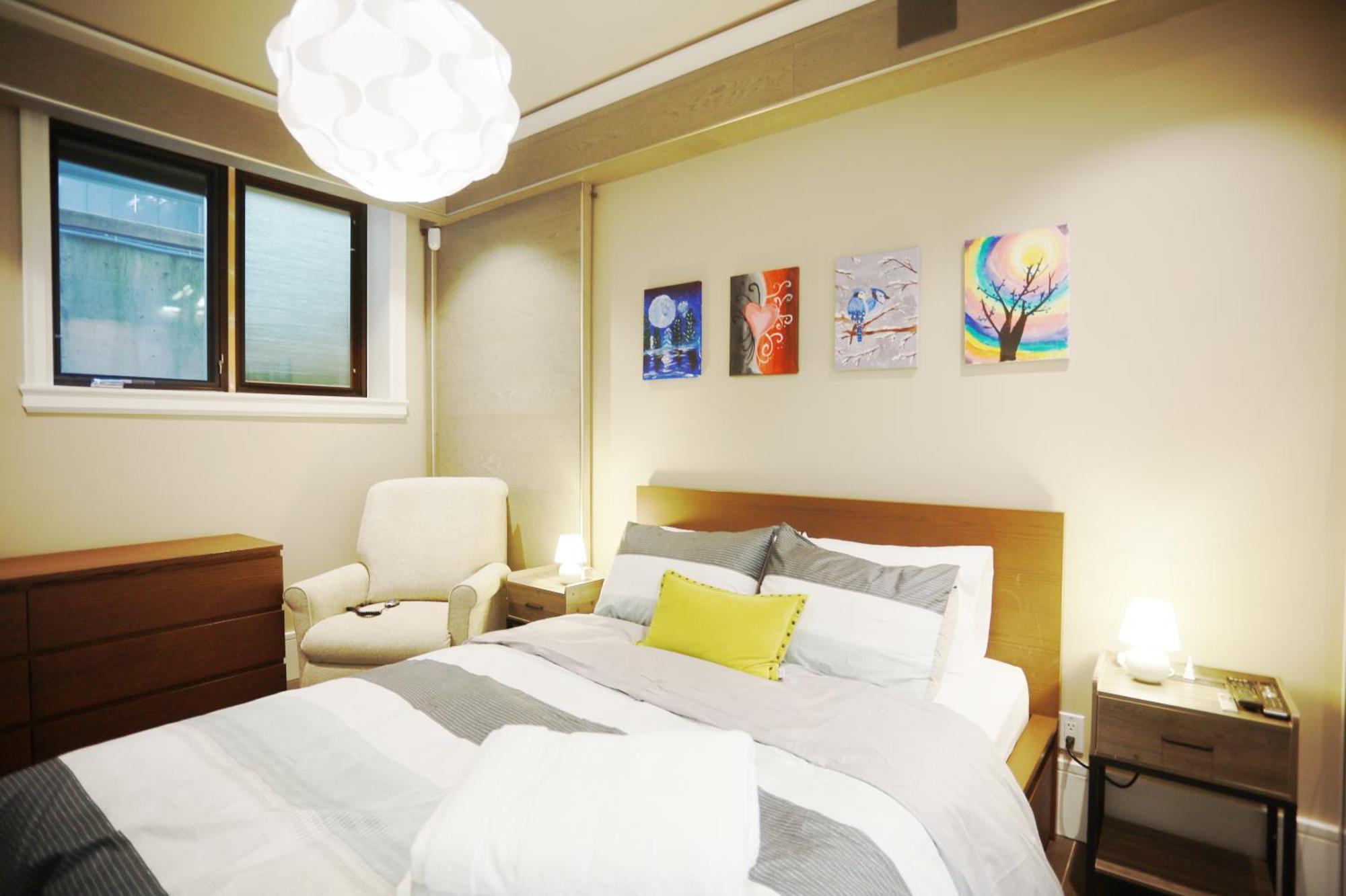 Modern 1 Bedsuite In Kerrisdale, Access Ubc Downtown Yvr Homestay *