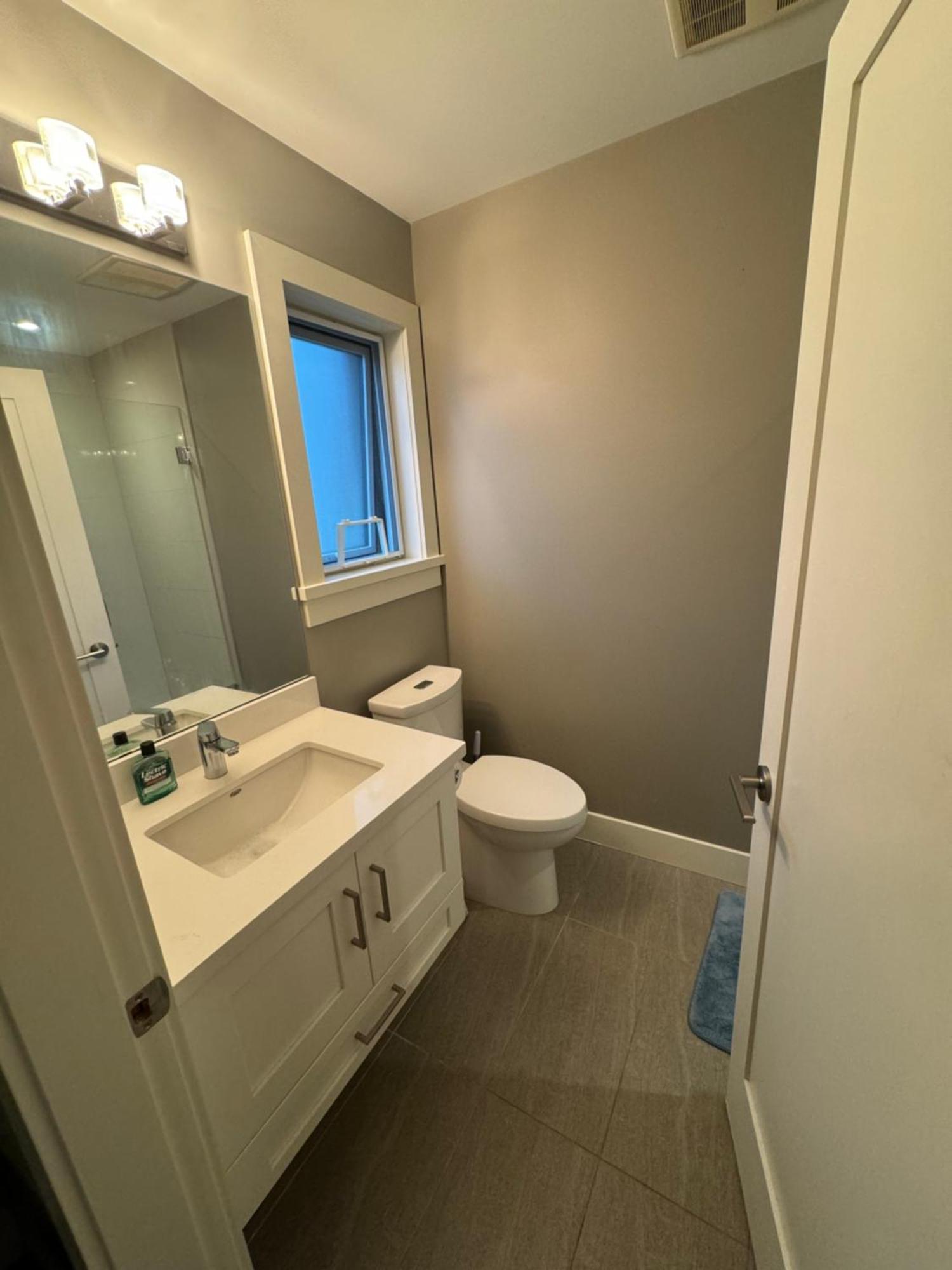 Homestay Charming Modern Near Downtown And Ubc *