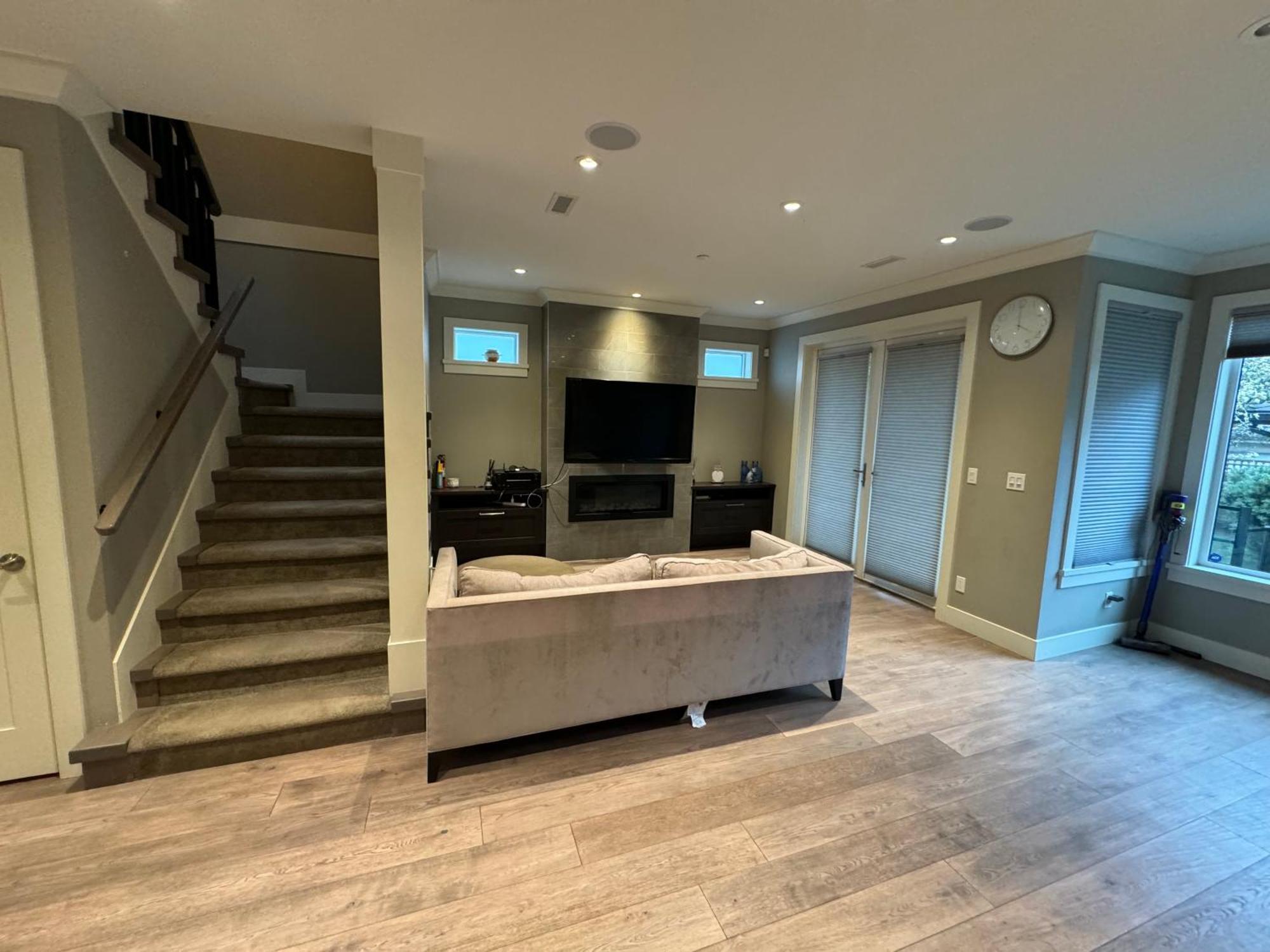 Charming Modern Near Downtown And Ubc Homestay *
