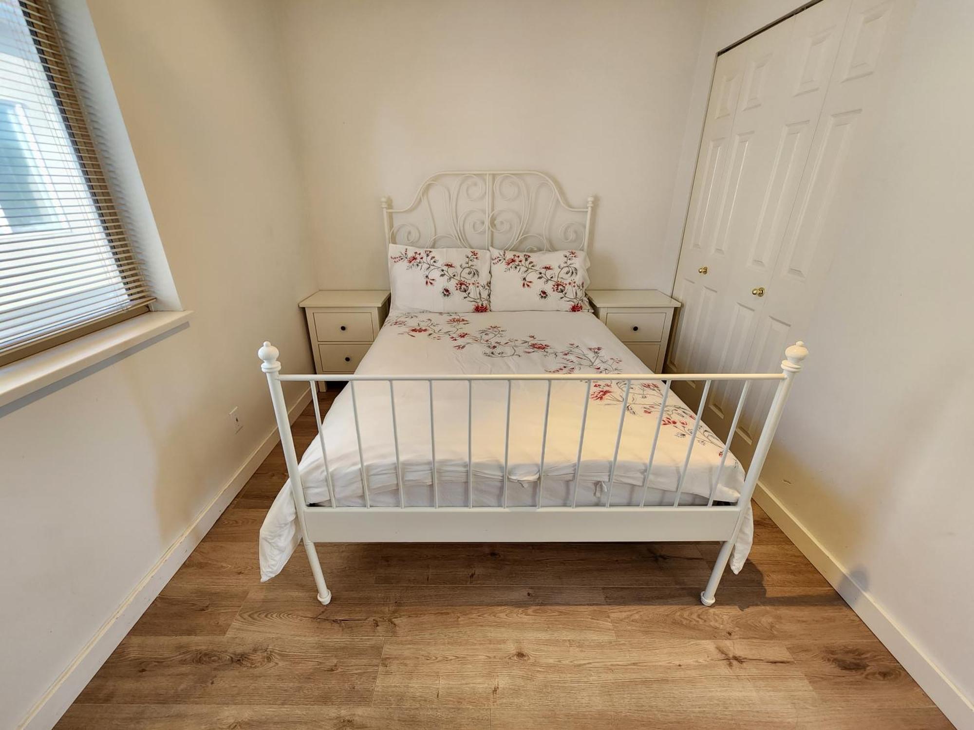 Convenient To Attractions & Close To Airport Guest house