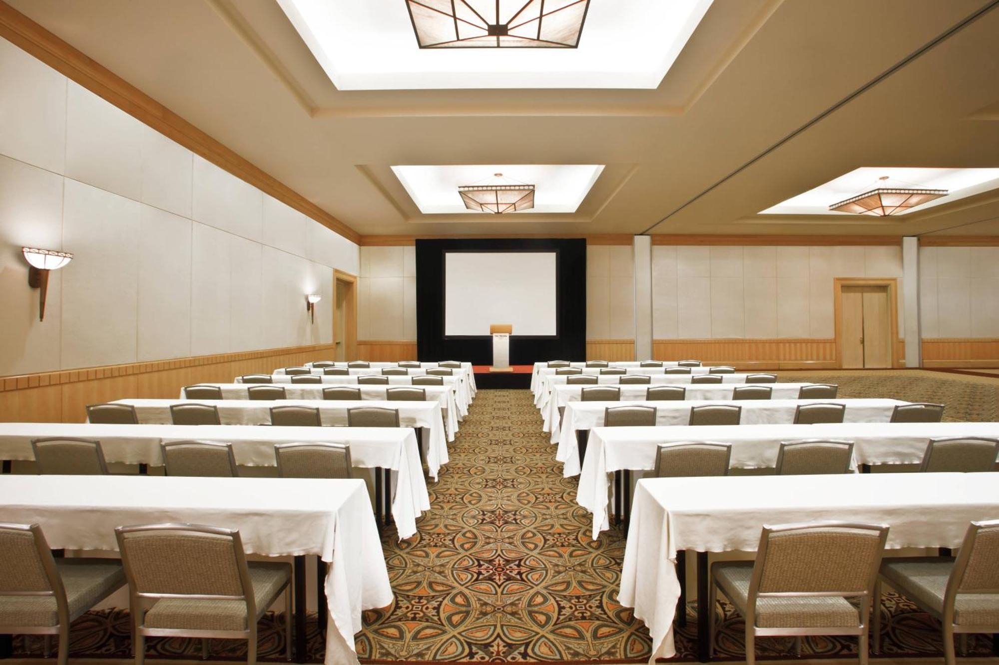 The Westin Bayshore, 4*