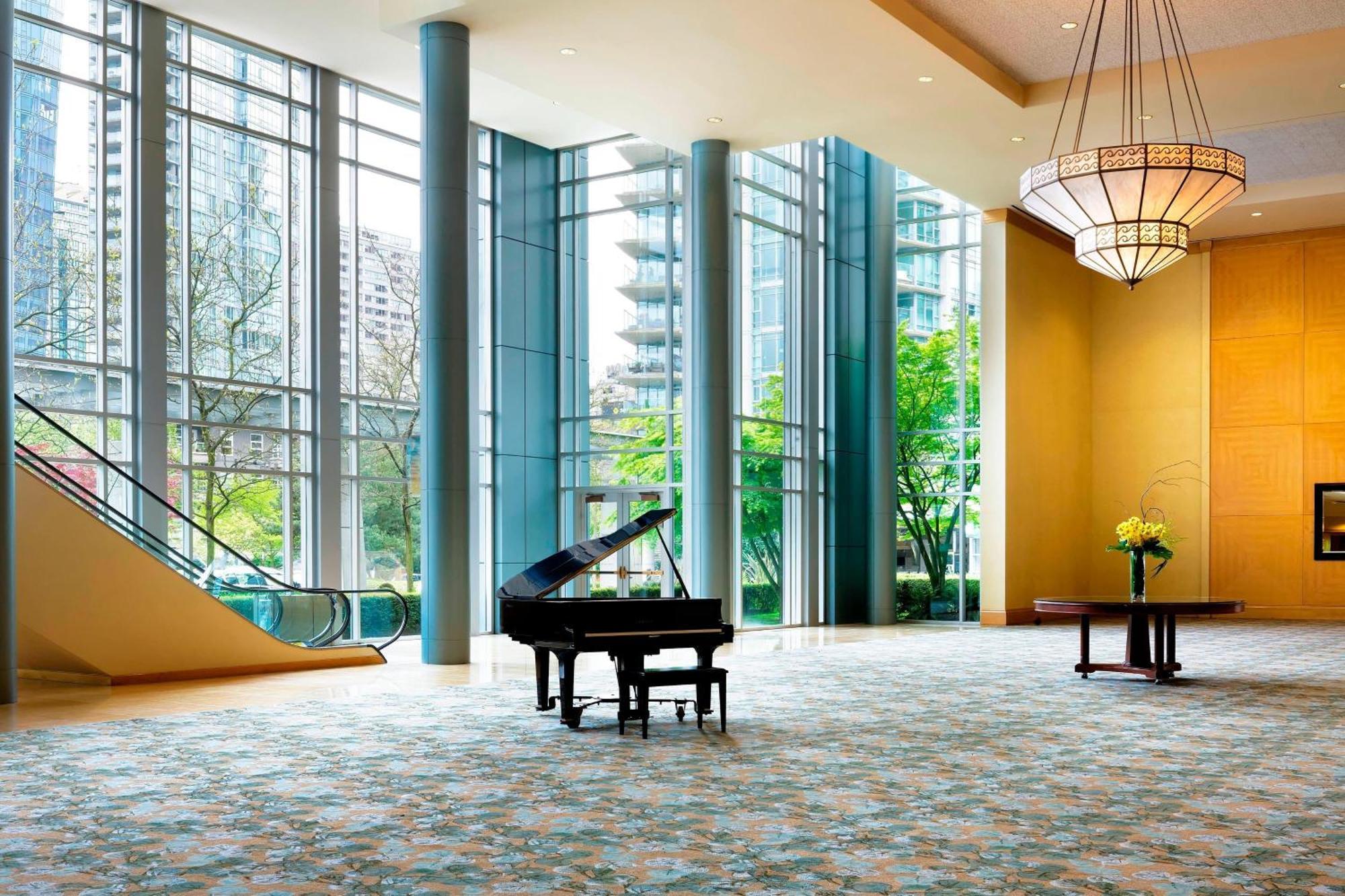 The Westin Bayshore, 4*