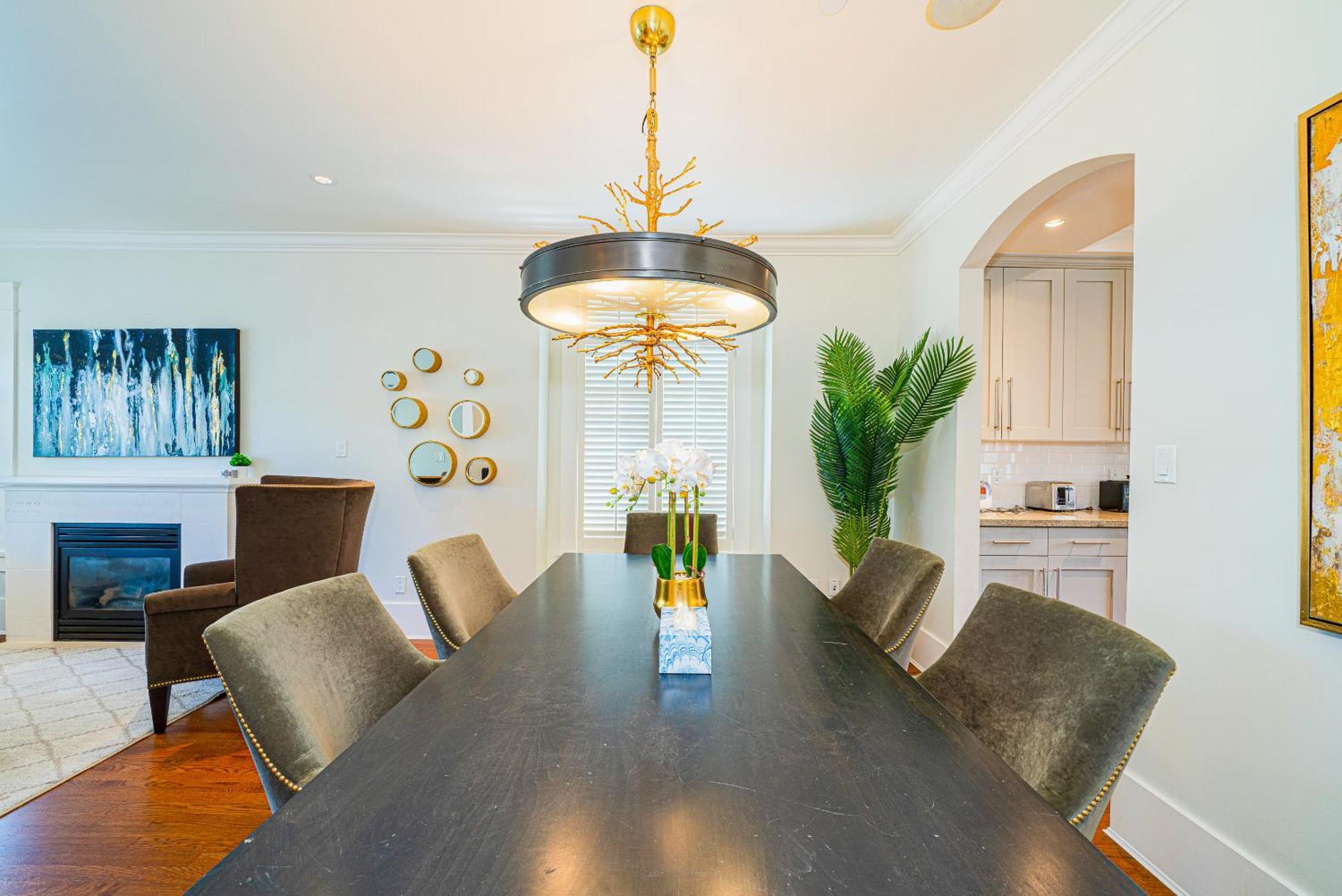 Holiday home West Ubc-adjacent Luxury Retreat 4b