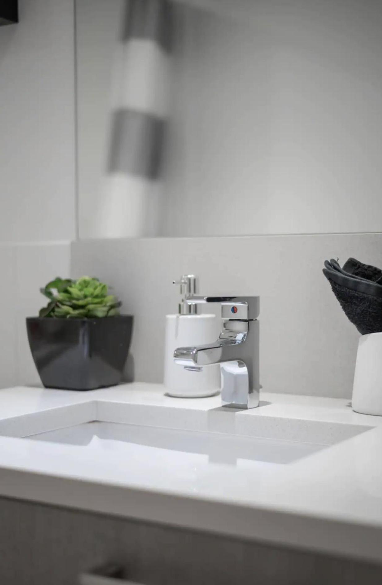 Luxury Designer In The Heart Of Downtown - Best Location! * Vancouver