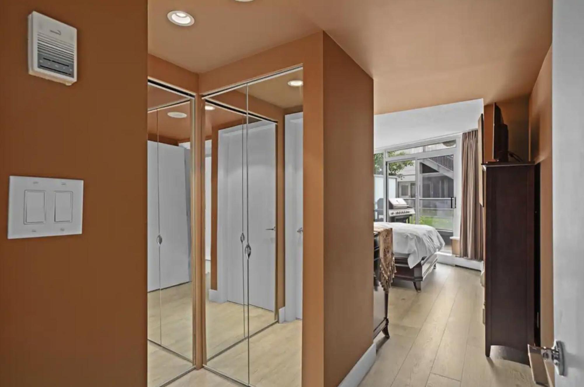 Luxury Designer In The Heart Of Downtown - Best Location! Vancouver