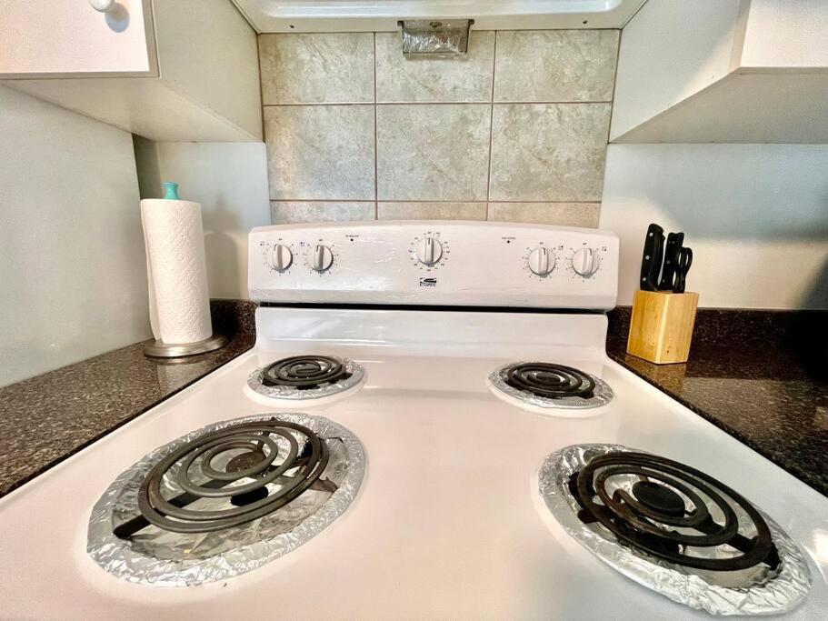 Apartment Free Breakfast/luxury/modern/vancouver & Burnaby
