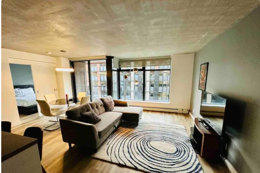 Downtown Luxe