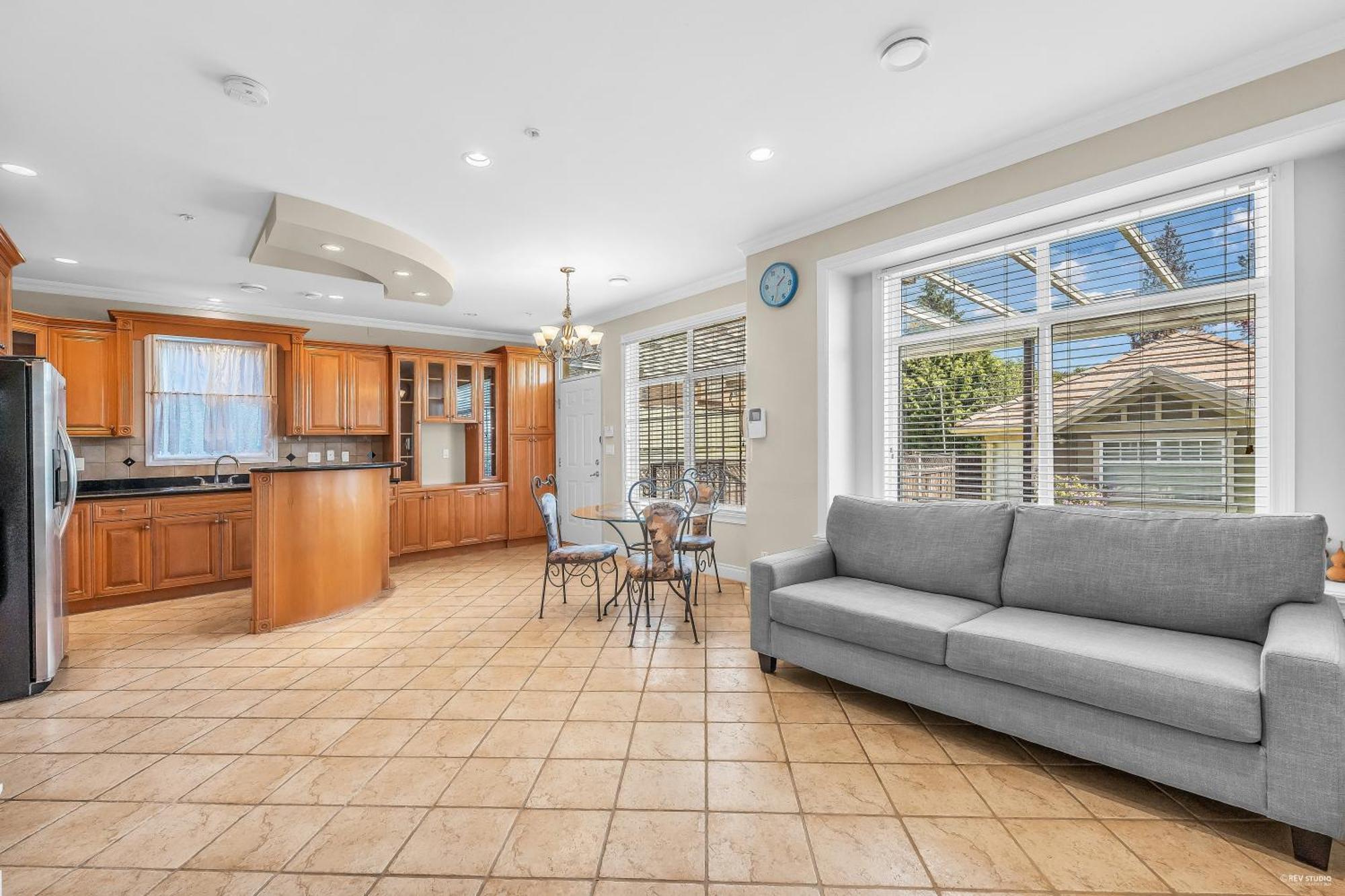 Modern Comfort Getaway In A Quiet Neighborhood Near Downtown Homestay Vancouver