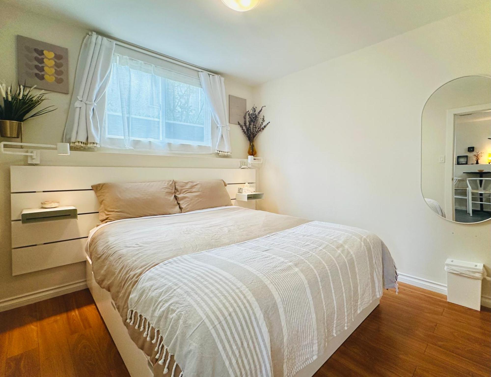 Guest house 2br 1ba Garden View Guest - King-size Bed - Free Parking