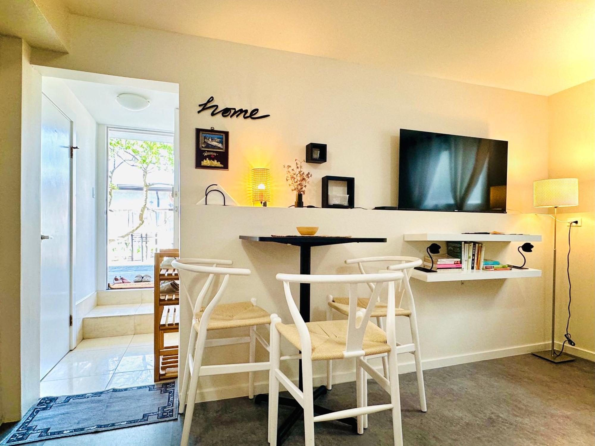 2br 1ba Garden View Guest - King-size Bed - Free Parking Vancouver
