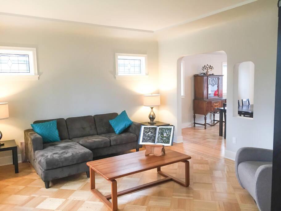 5br,3ba Family Friendly Holiday home *