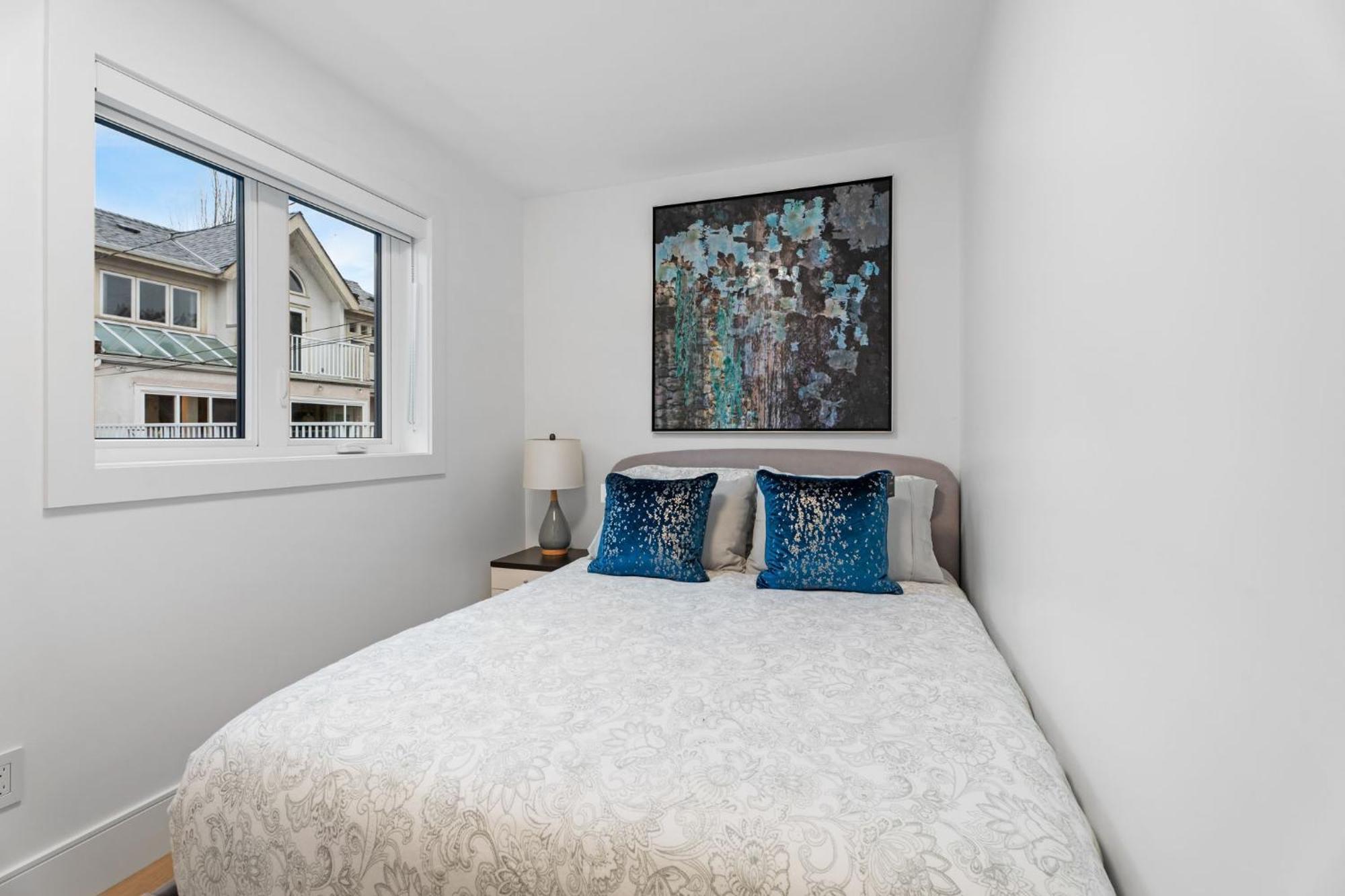 Brand New 2 Bedroom Point Grey Getaway Apartment Vancouver