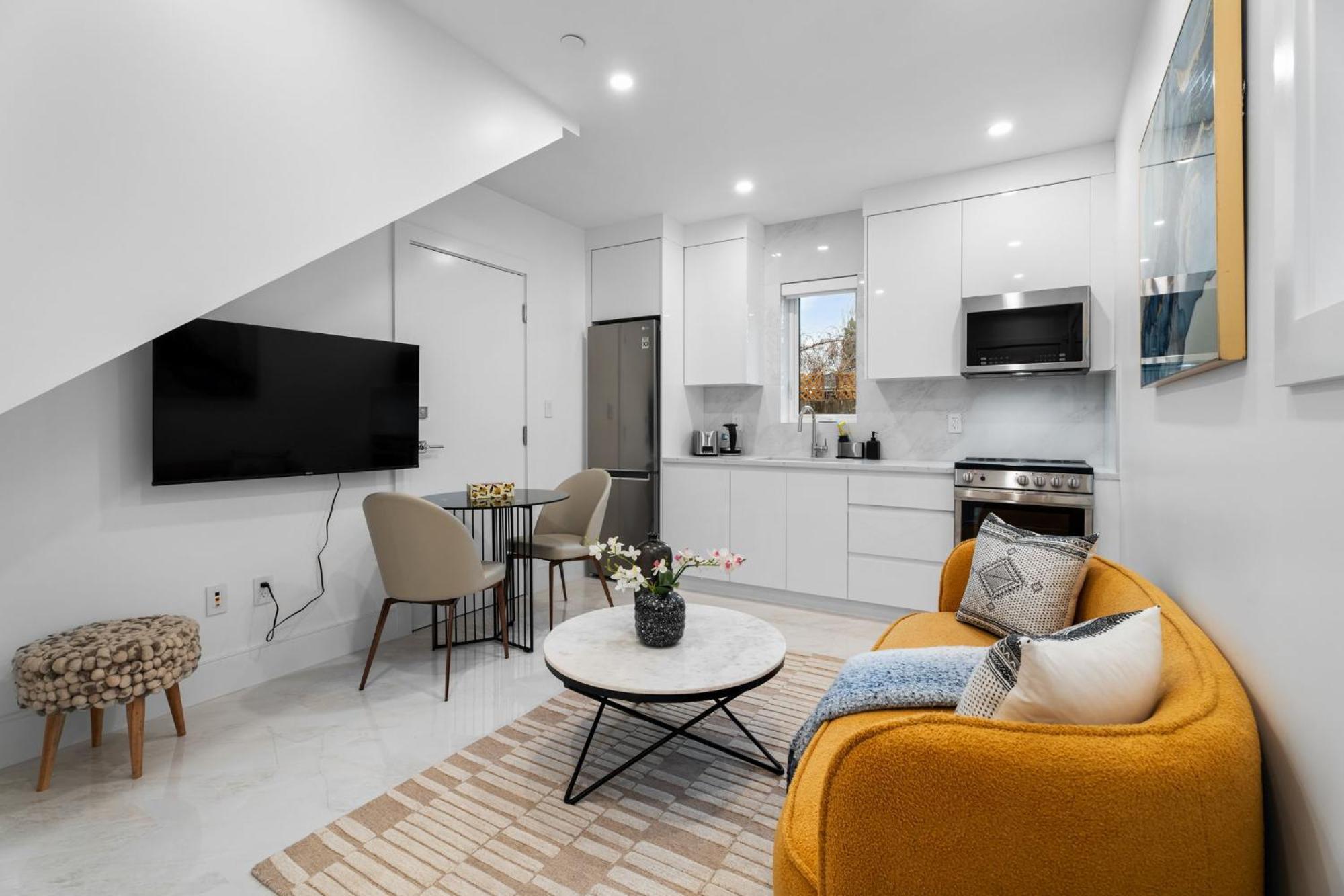 Apartment Brand New 2 Bedroom Point Grey Getaway Vancouver