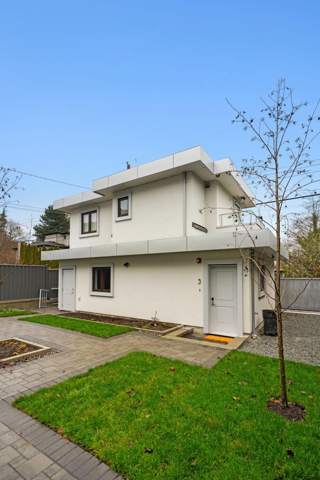 Brand New 2 Bedroom Point Grey Getaway