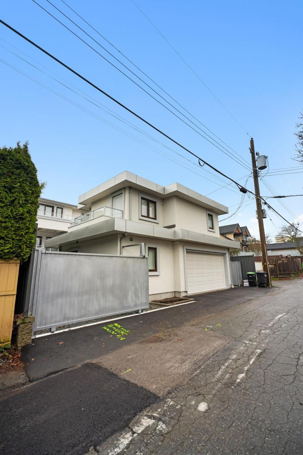 Brand New 2 Bedroom Point Grey Getaway * Vancouver