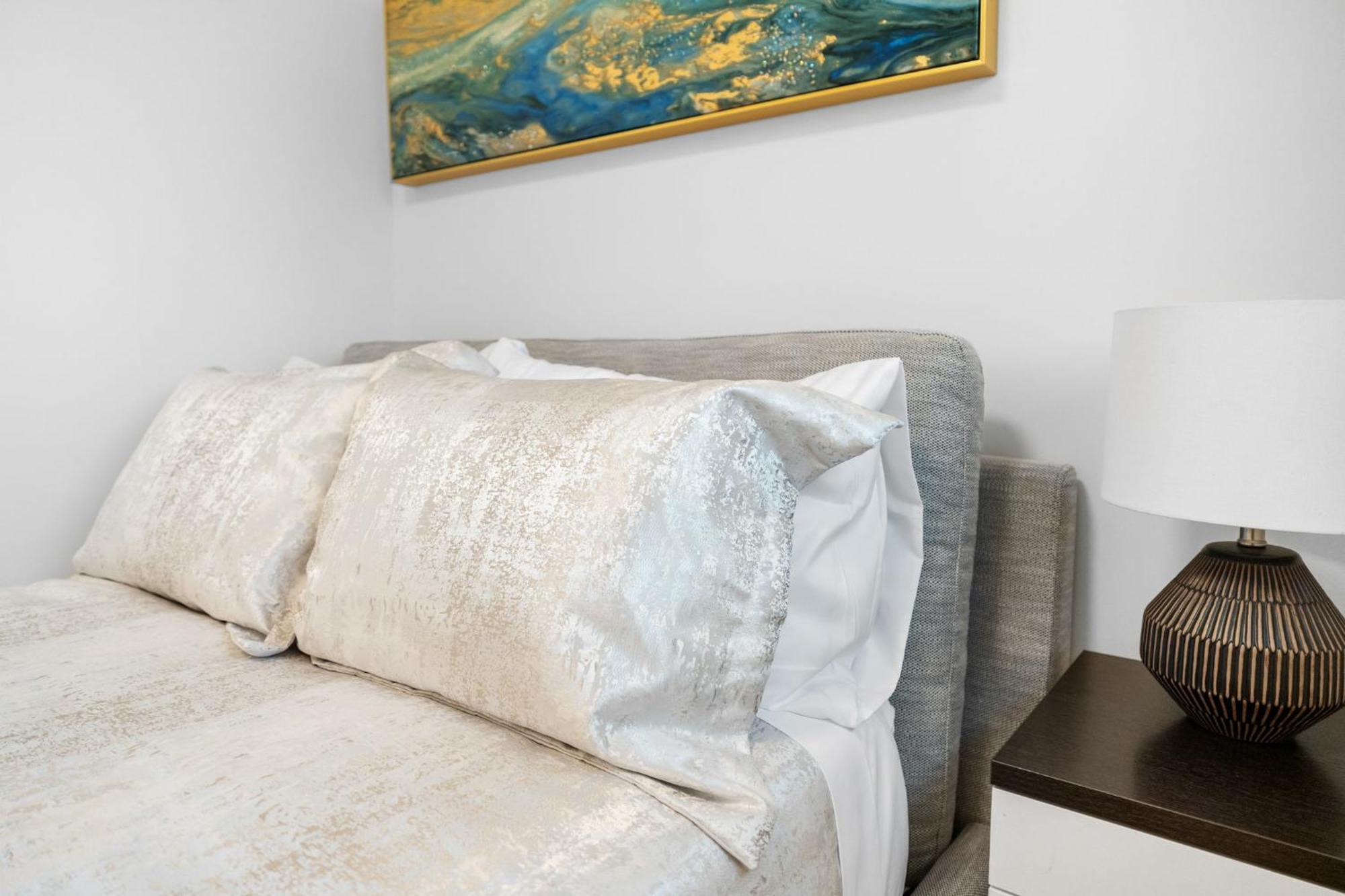 Brand New 2 Bedroom Point Grey Getaway