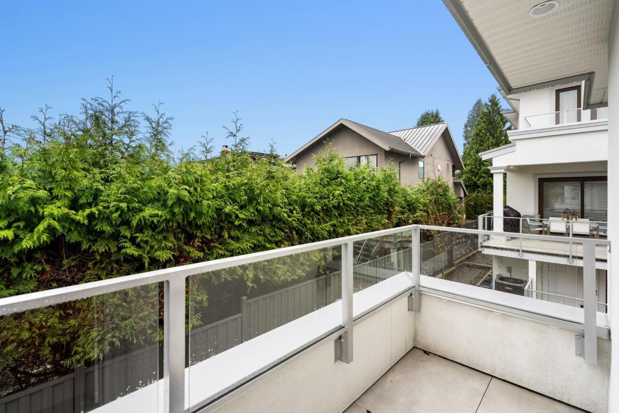 Brand New 2 Bedroom Point Grey Getaway *