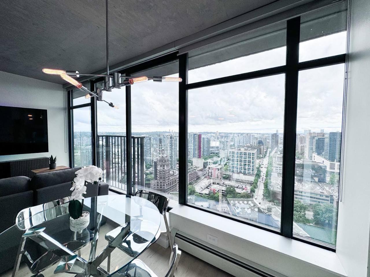 Luxury 2 Bedroom 40th Floor In Downtown Van Apartment Vancouver