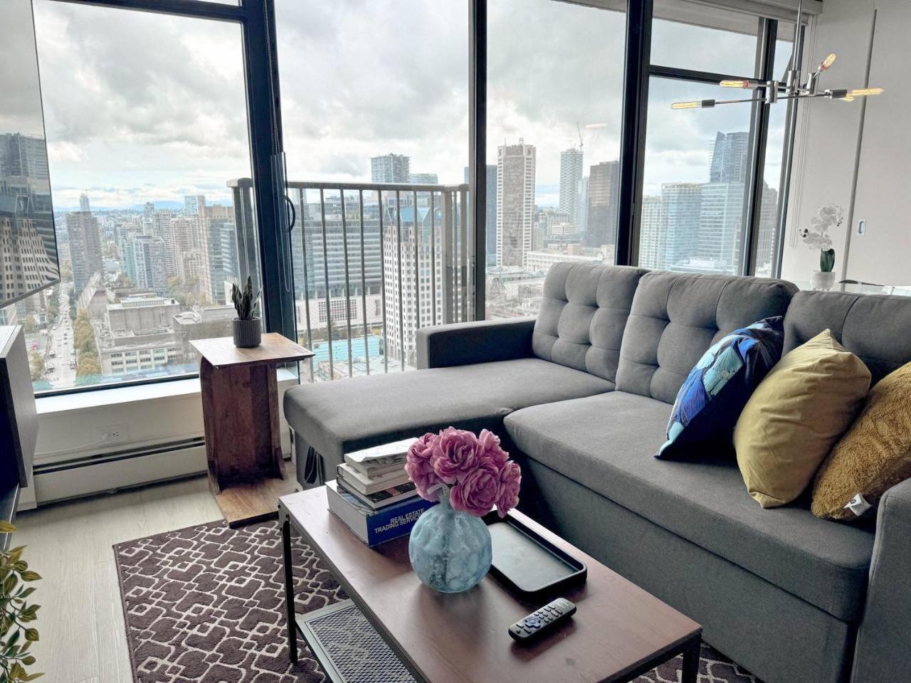 Luxury 2 Bedroom 40th Floor In Downtown Van Apartment *
