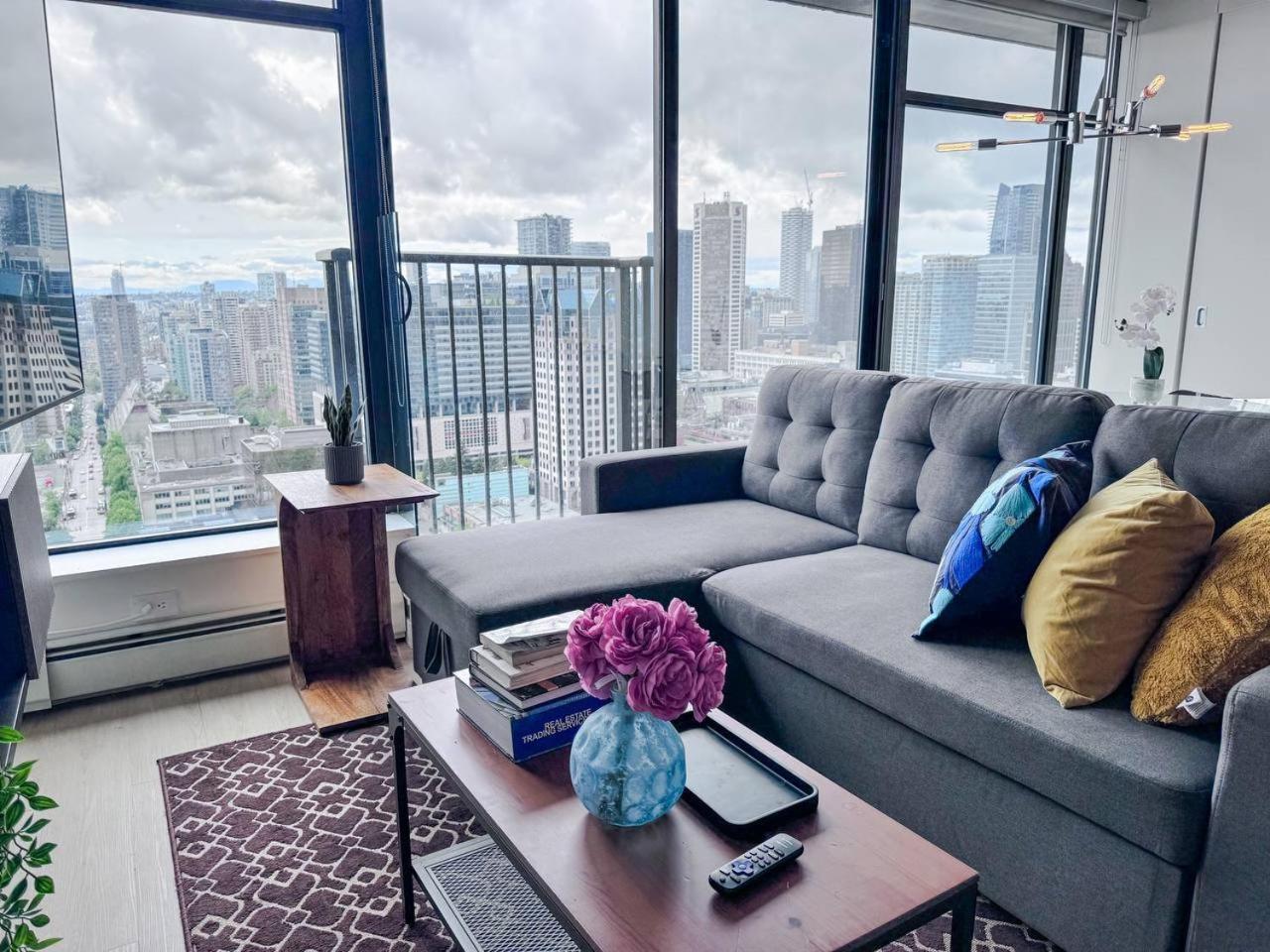 Luxury 2 Bedroom 40th Floor In Downtown Van *