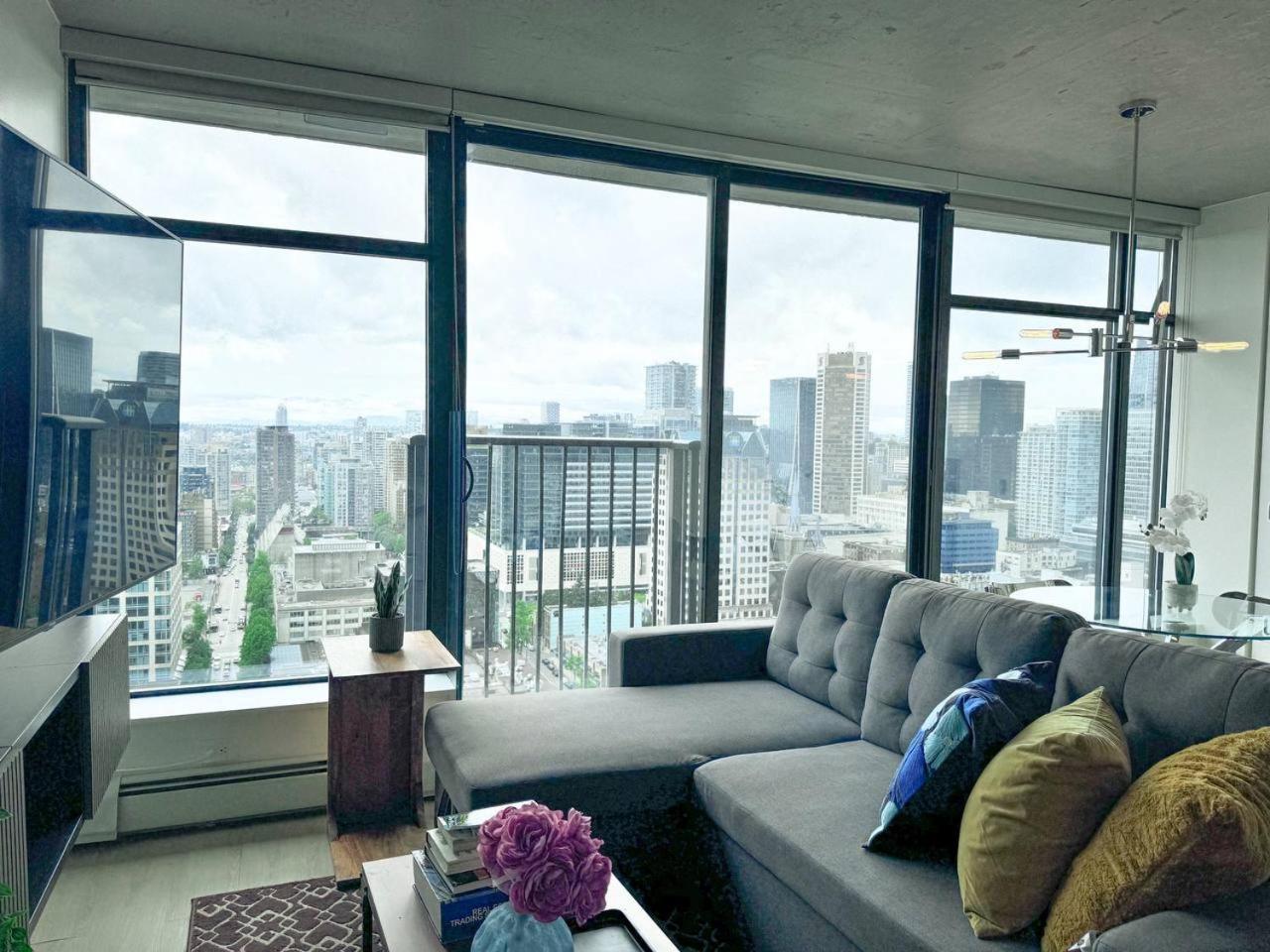 Luxury 2 Bedroom 40th Floor In Downtown Van Apartment