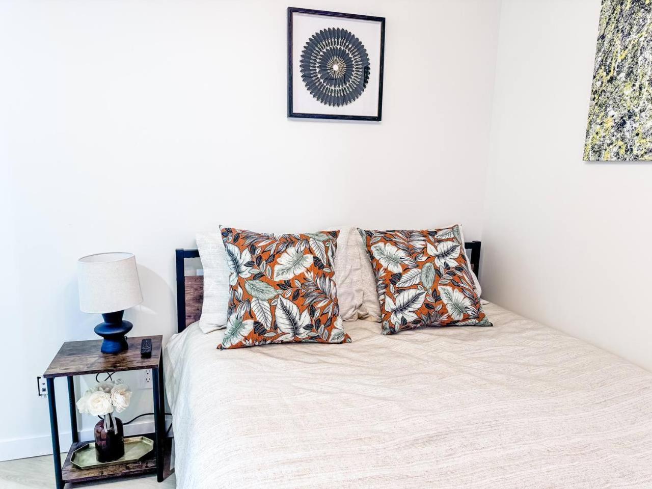 Luxury 2 Bedroom 40th Floor In Downtown Van Vancouver