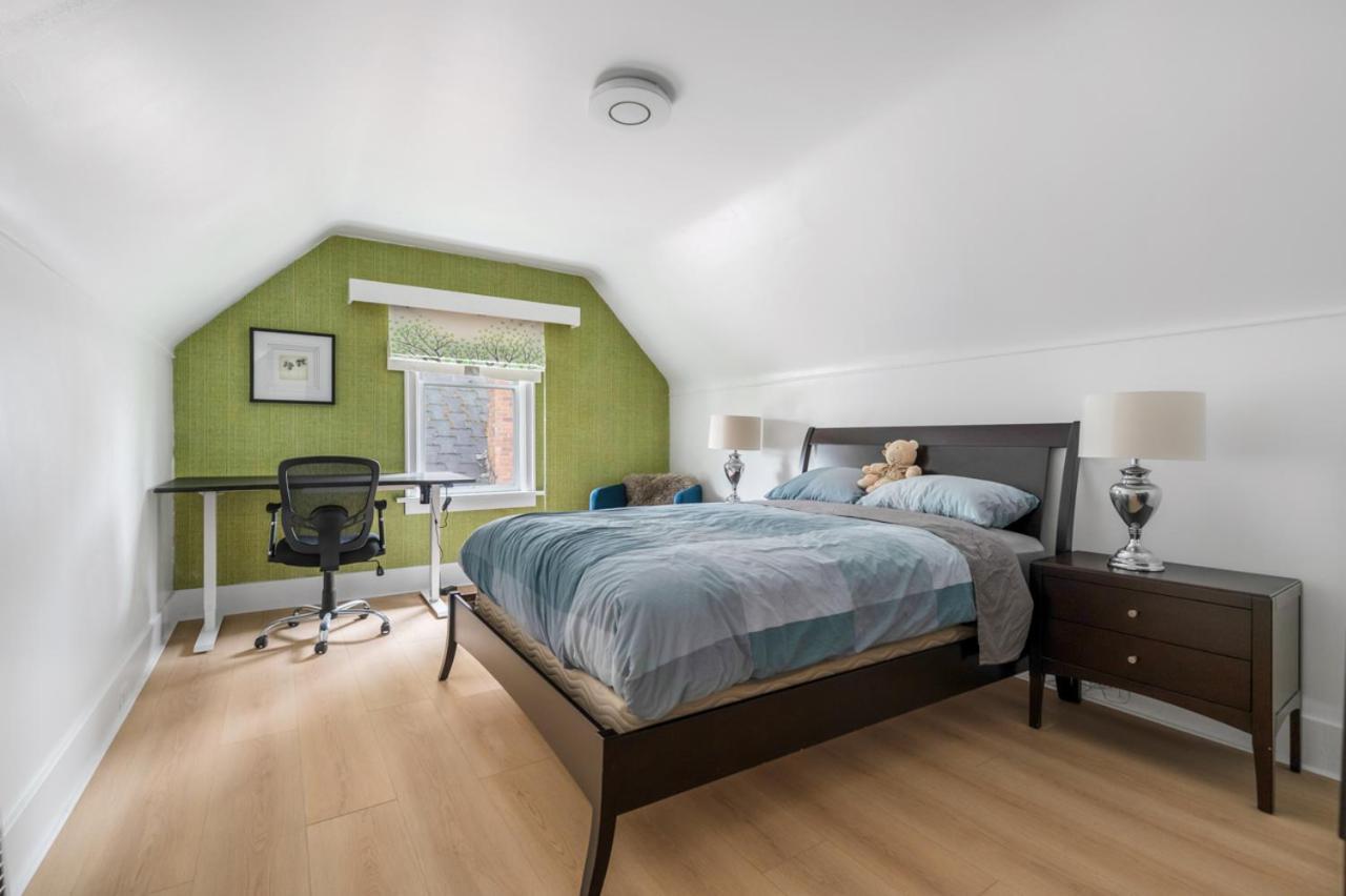 Charming Garden Retreat In Prime Van Location * Vancouver