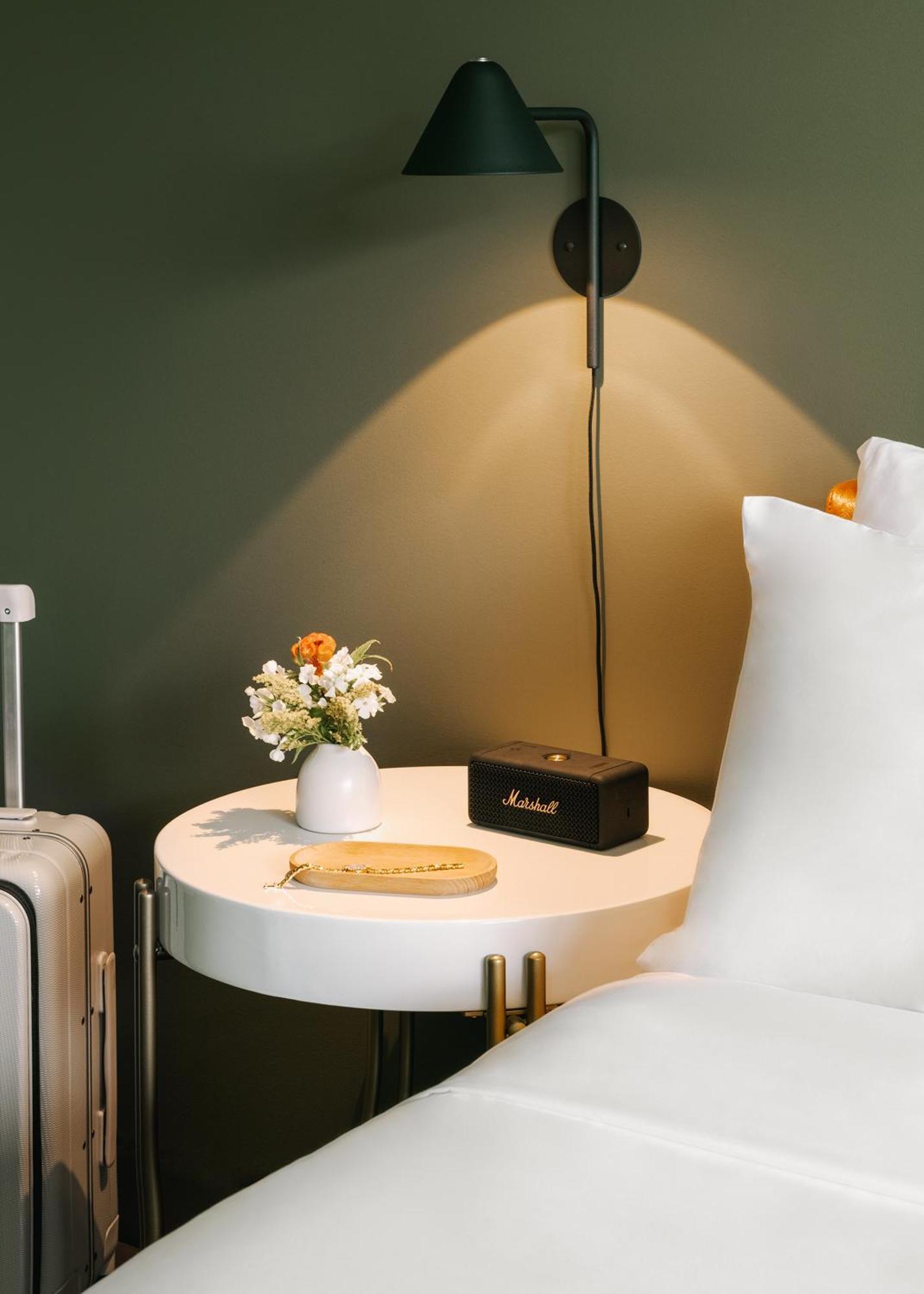 Aparthotel Sonder At Revival Vancouver