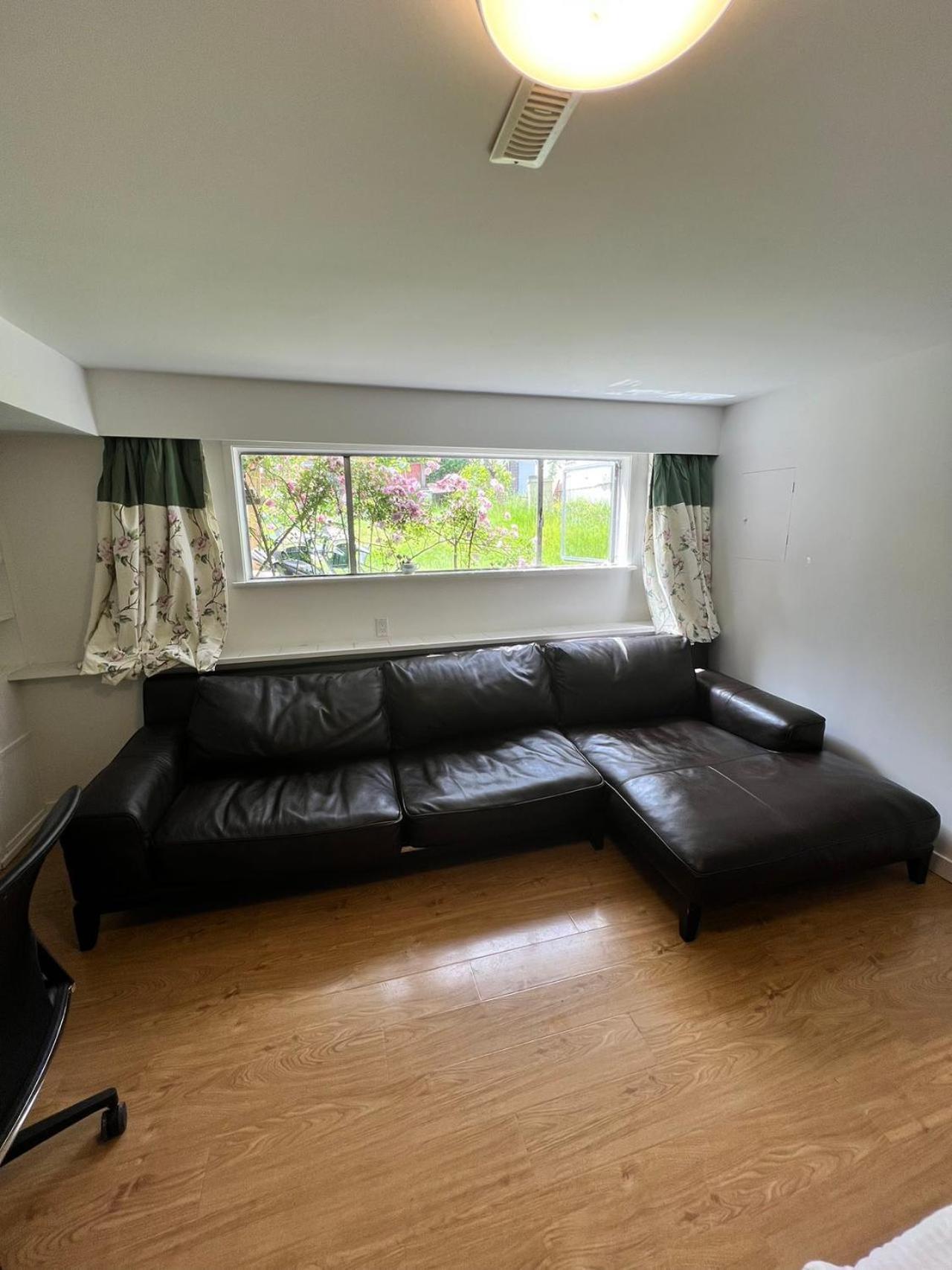 House In West Guest house *