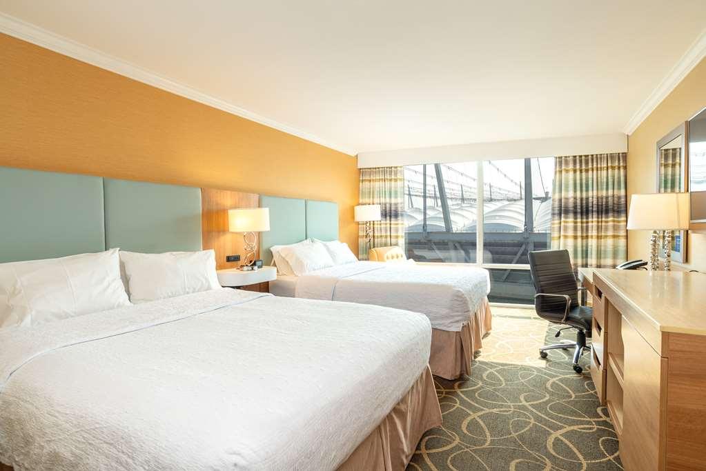Hampton & Suites, By Hilton - Downtown