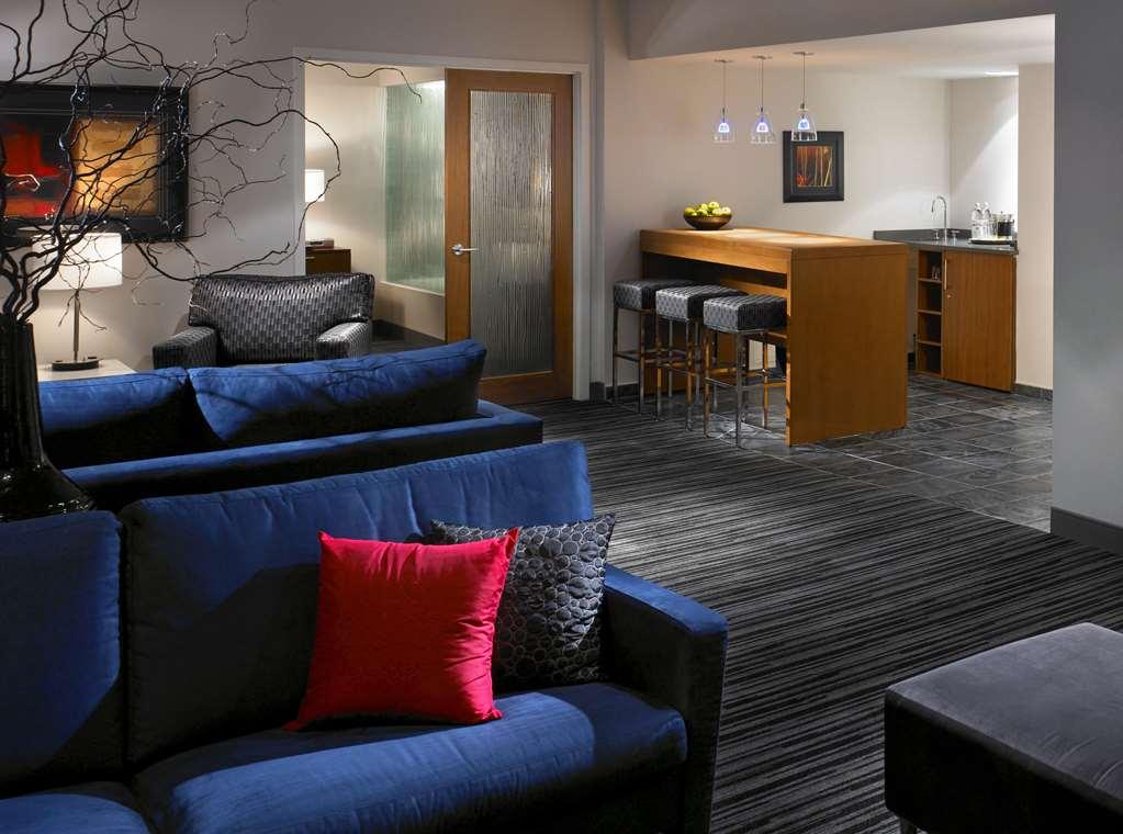 Hyatt Regency 5* Vancouver