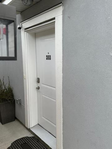 Holiday home Bright And Cozy Modern In - To Yvr-downtown - Free Private Parking Vancouver