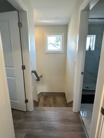 Bright And Cozy Modern In - To Yvr-downtown - Free Private Parking *