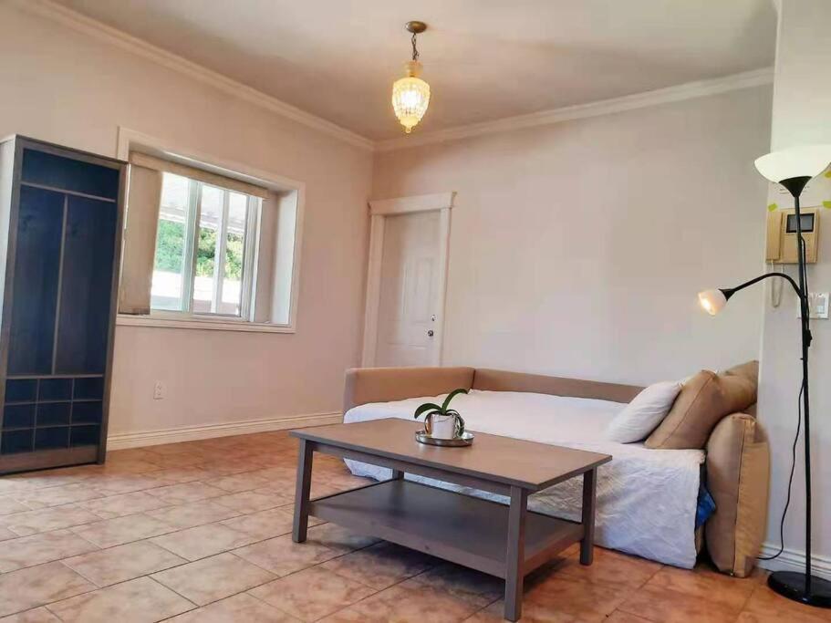 Cici Villa, Close To Skytrain And Airport Villa *